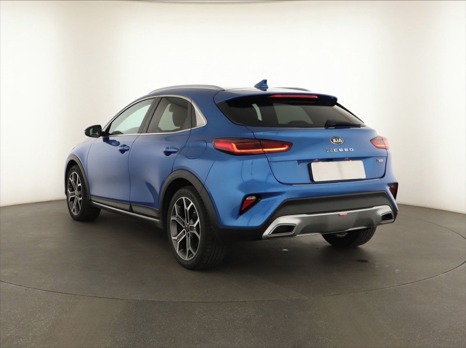 Kia XCee´d, 1.5 T-GDI, Automat, Kůže, Navi - fotka 4