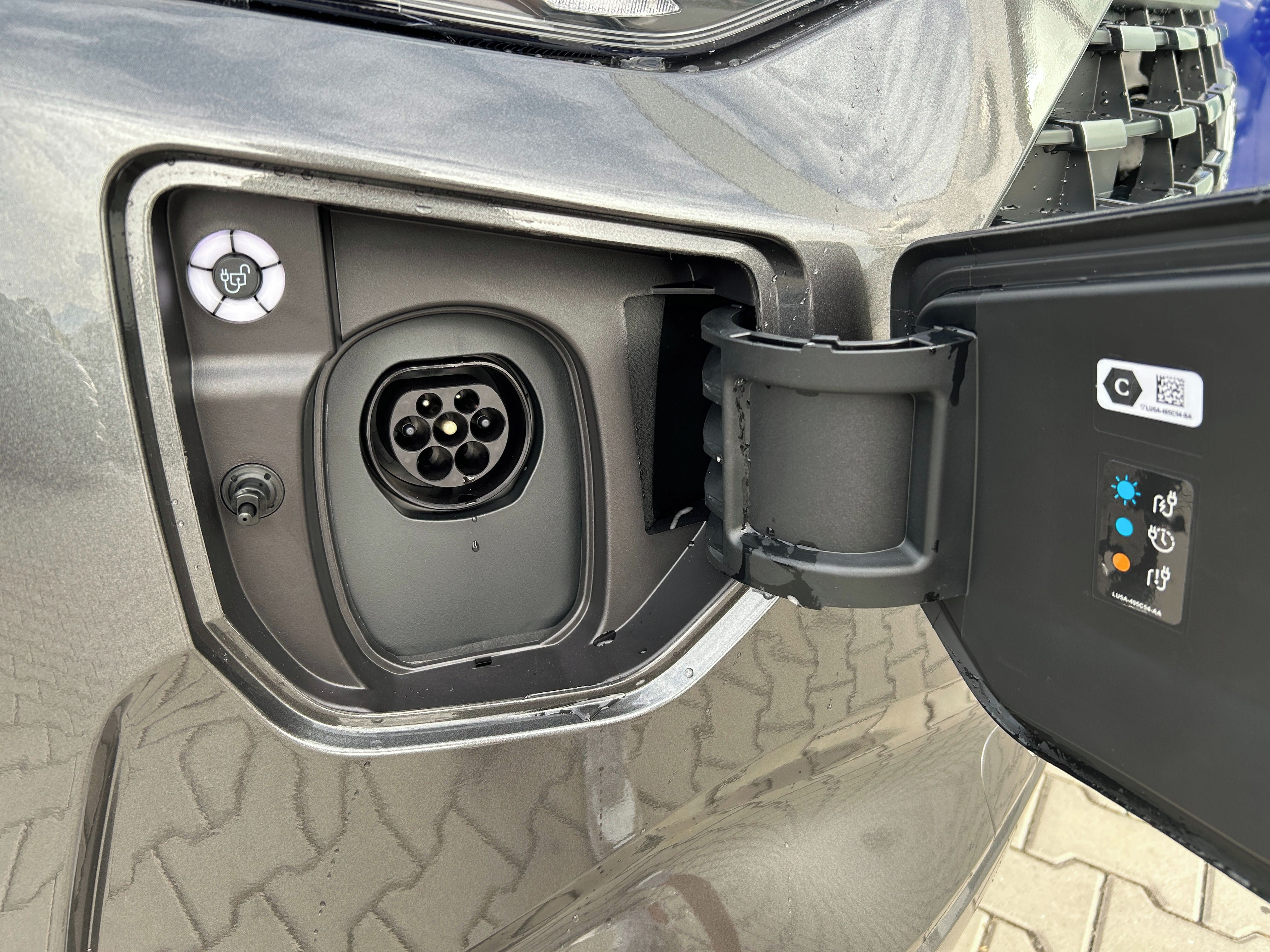 Ford Tourneo Custom, Titanium X L2 2.5 PHEV 171kW - fotka 4