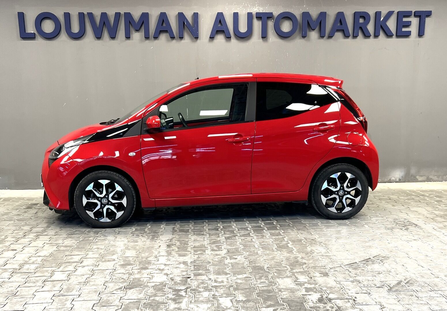 Toyota Aygo, 1.0 VVT-i AT Style - fotka 4