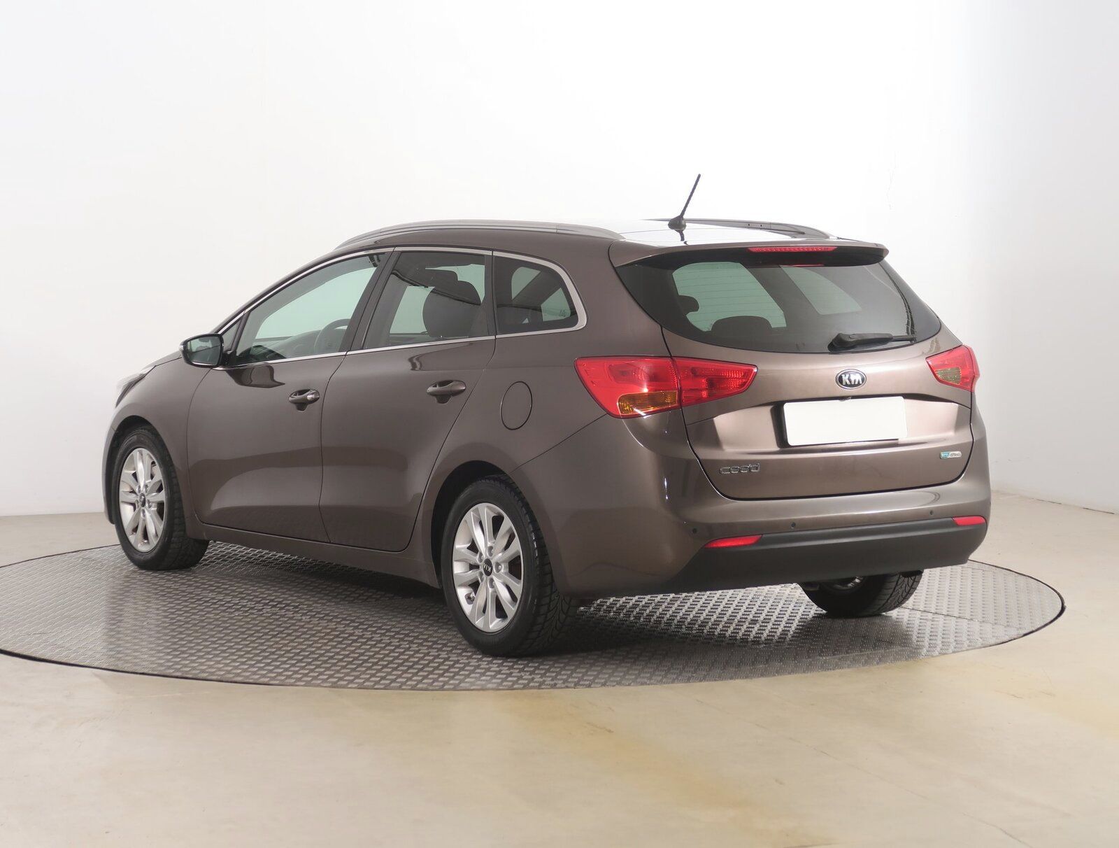Kia Cee´d, 1.0 T-GDI, Serv.kniha - fotka 4