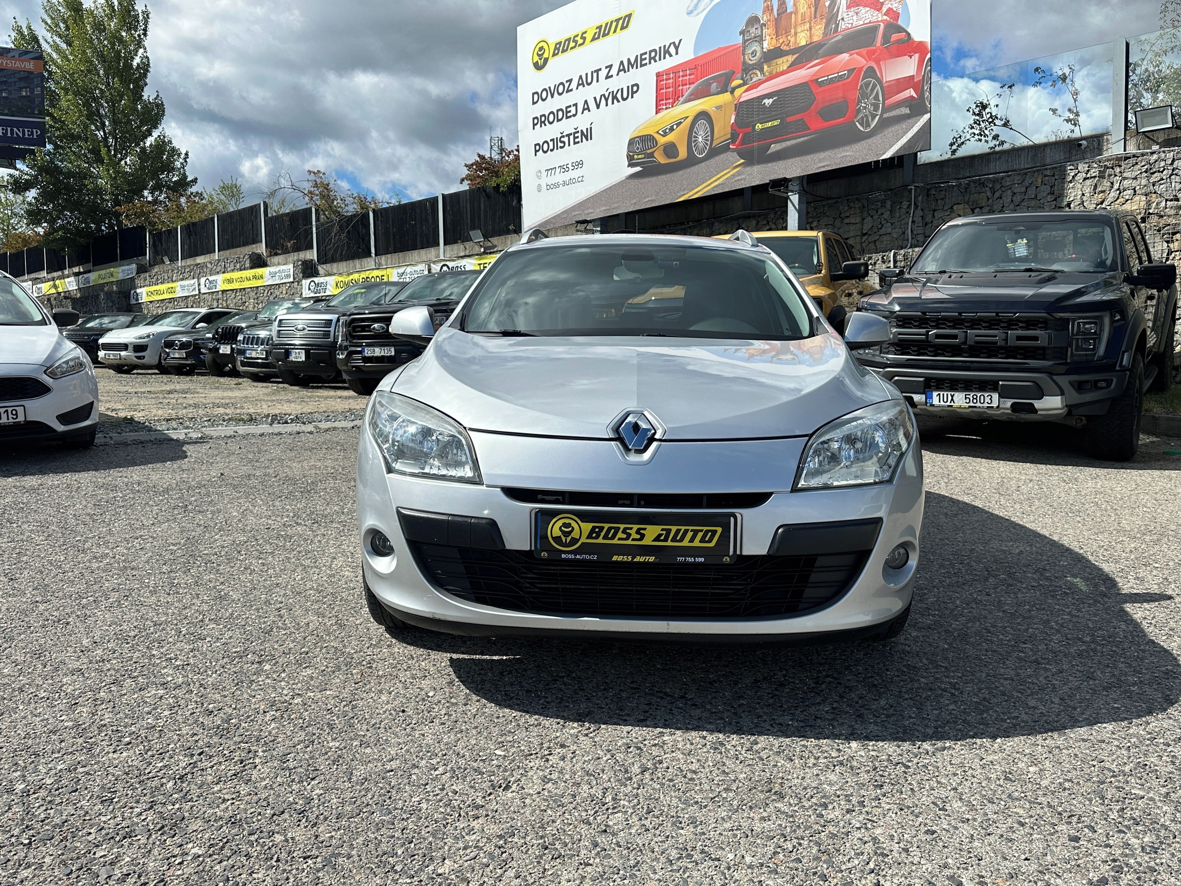 Renault Mégane, Renault Megane 2010 - fotka 2
