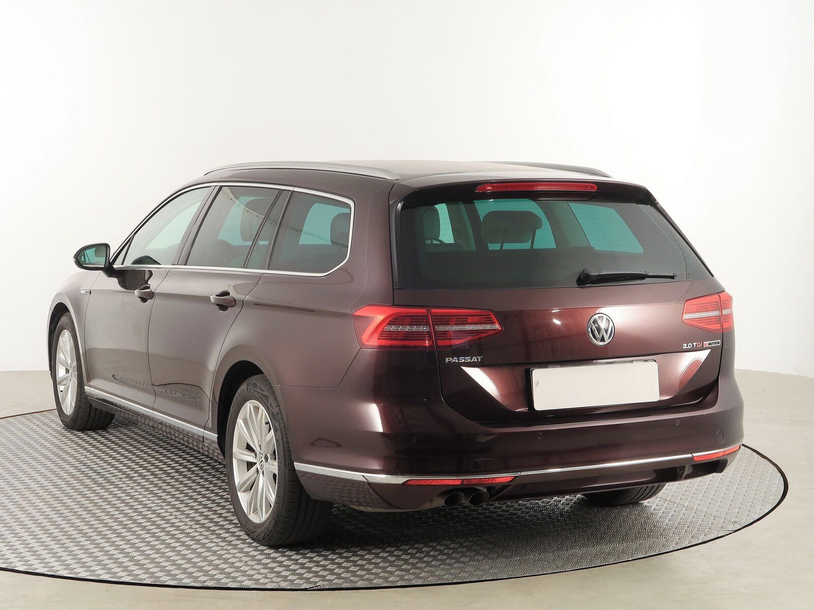 Volkswagen Passat, 2.0 TDI, Highline, 4X4 - fotka 4