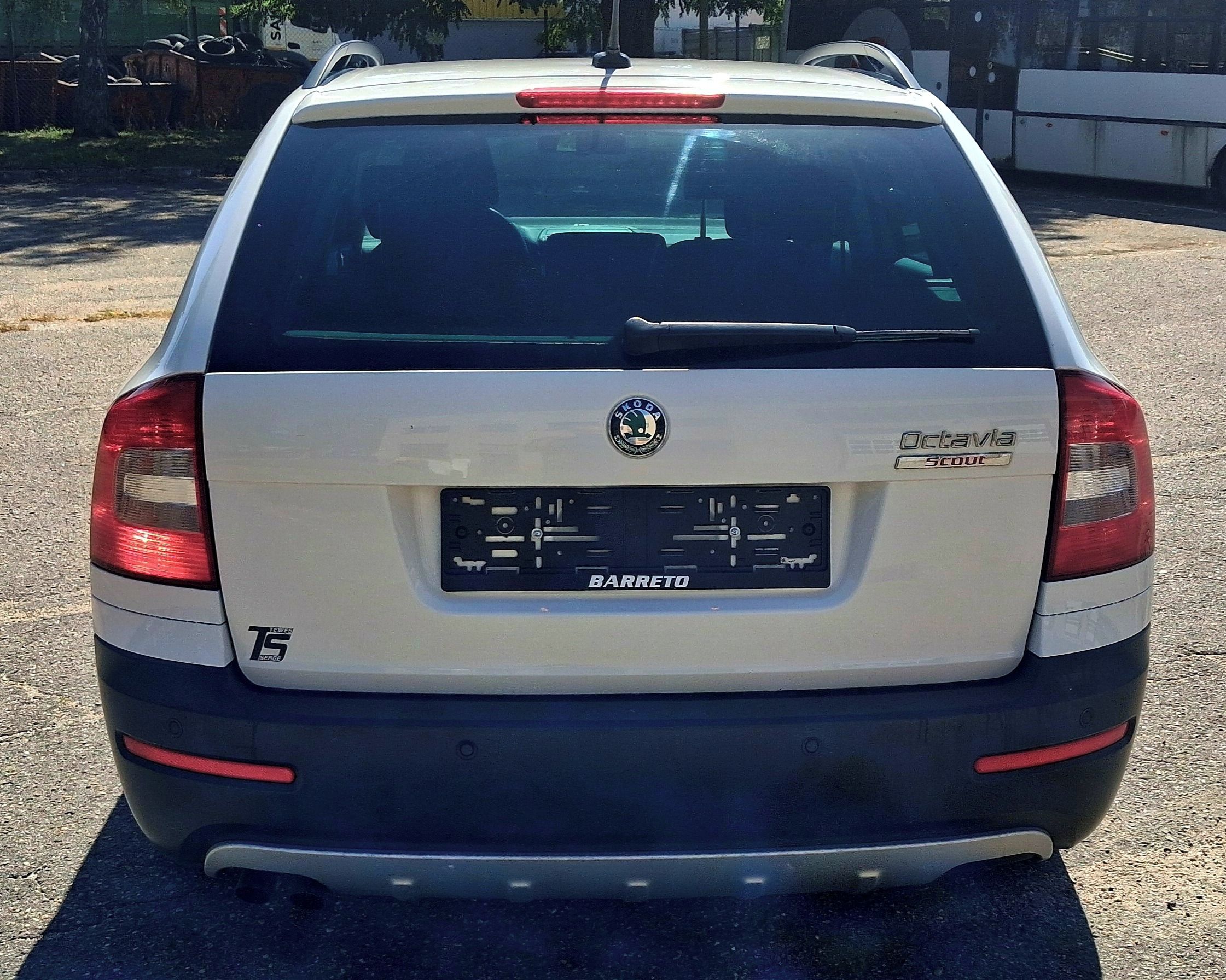 Škoda Octavia, 2.0 Tdi 4x4 SCOUT - fotka 5