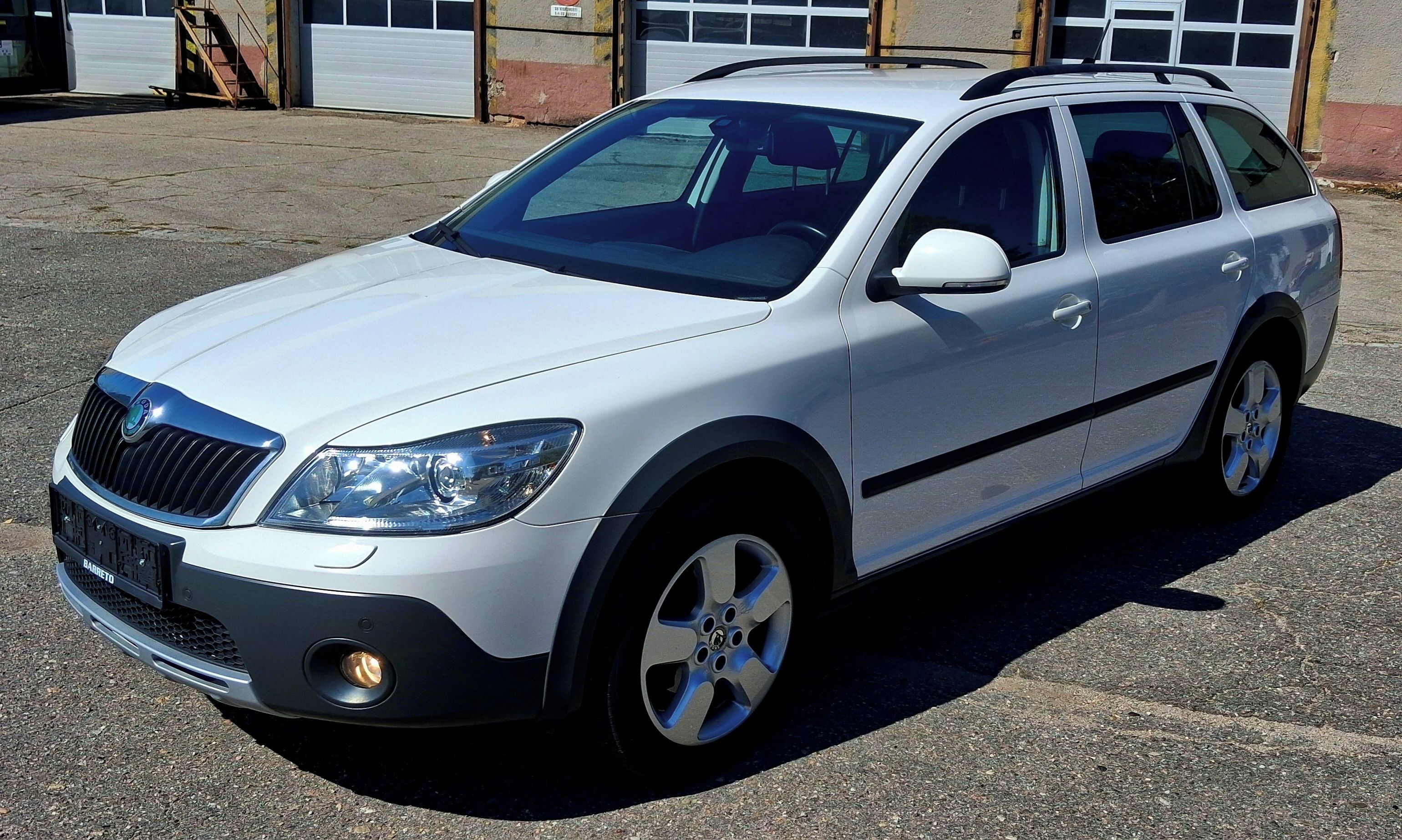Škoda Octavia, 2.0 Tdi 4x4 SCOUT - fotka 2