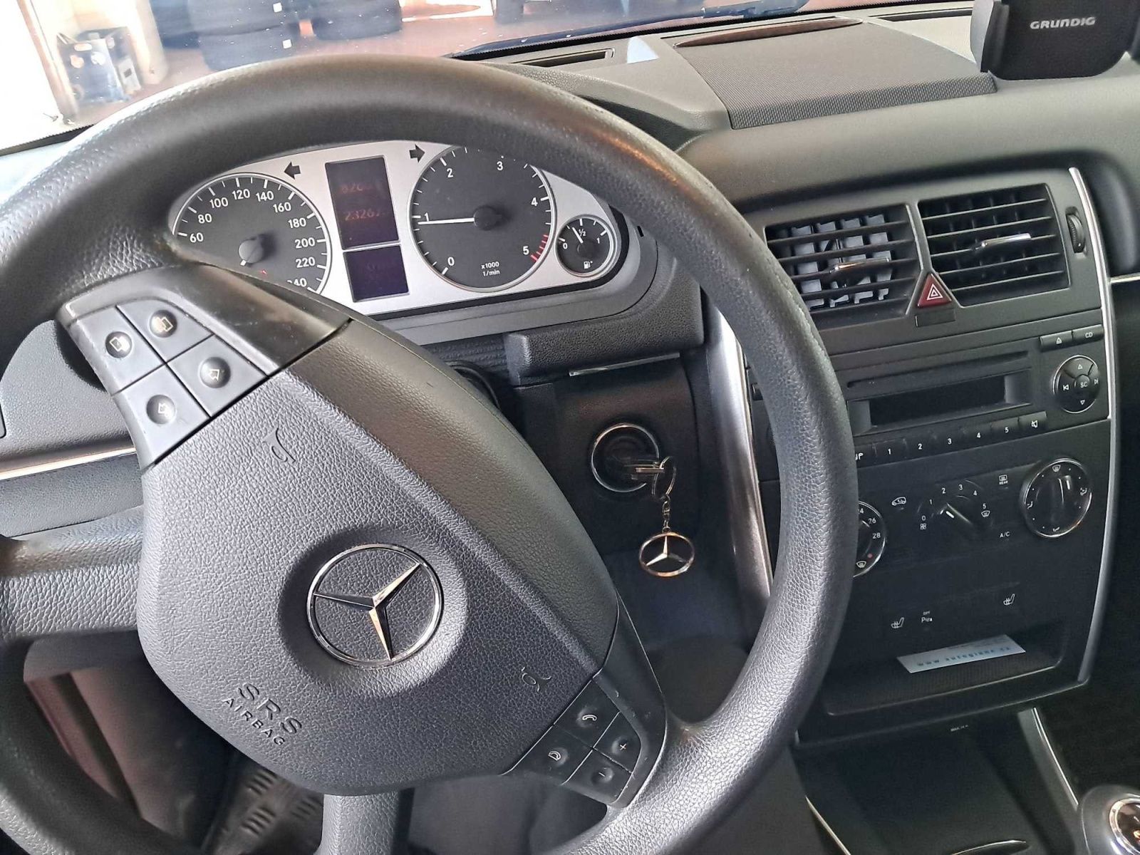 Mercedes-Benz Třídy B, 180 CDI, Vyhř. sedaček - fotka 3