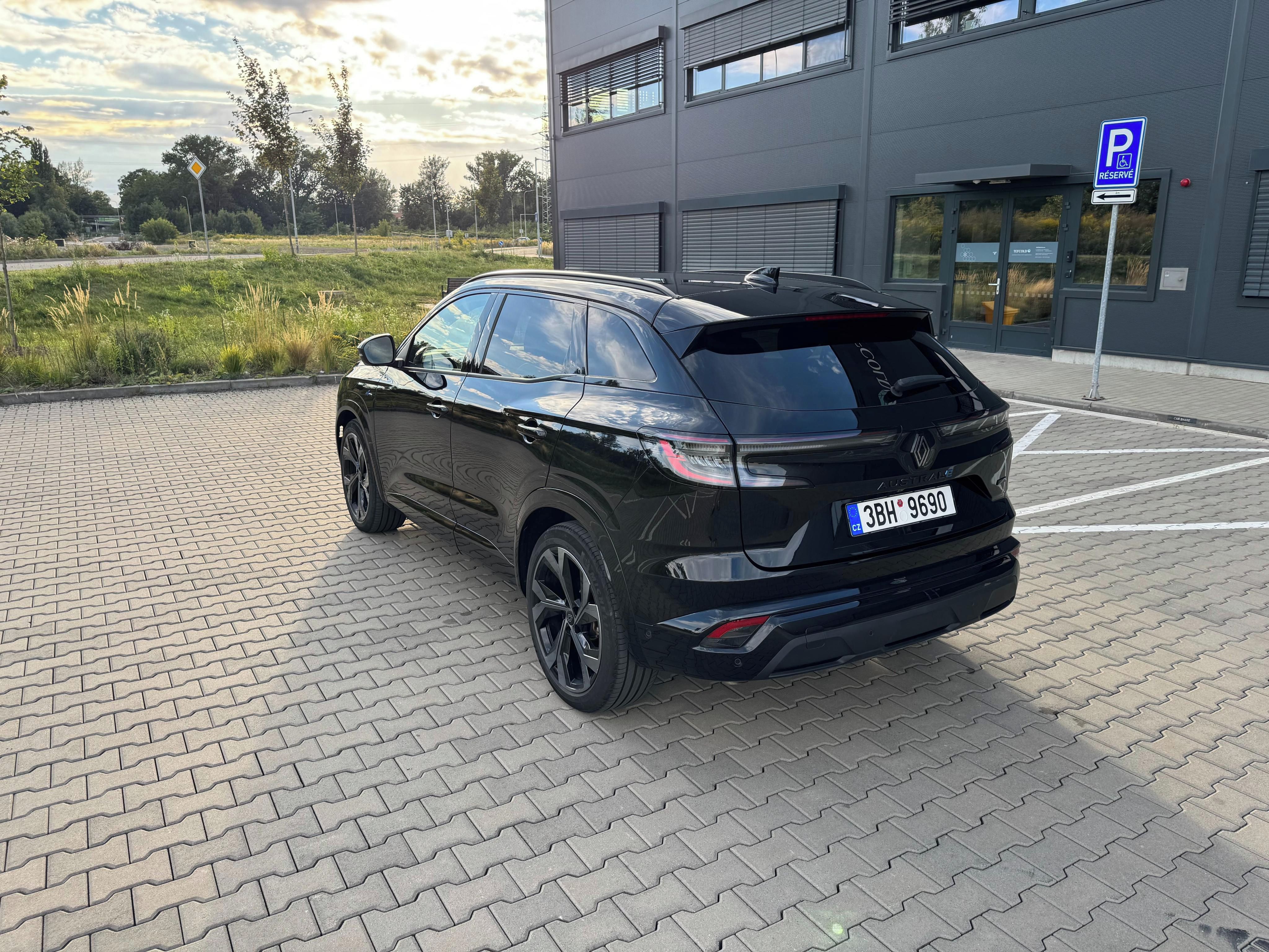 Renault Austral, Esprit alpine E-Tech 200 - fotka 5