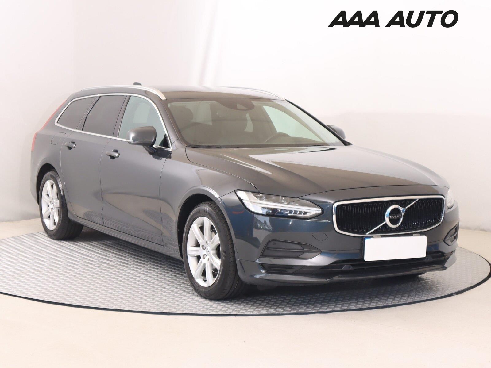 Volvo V90, D3, Serv.kniha