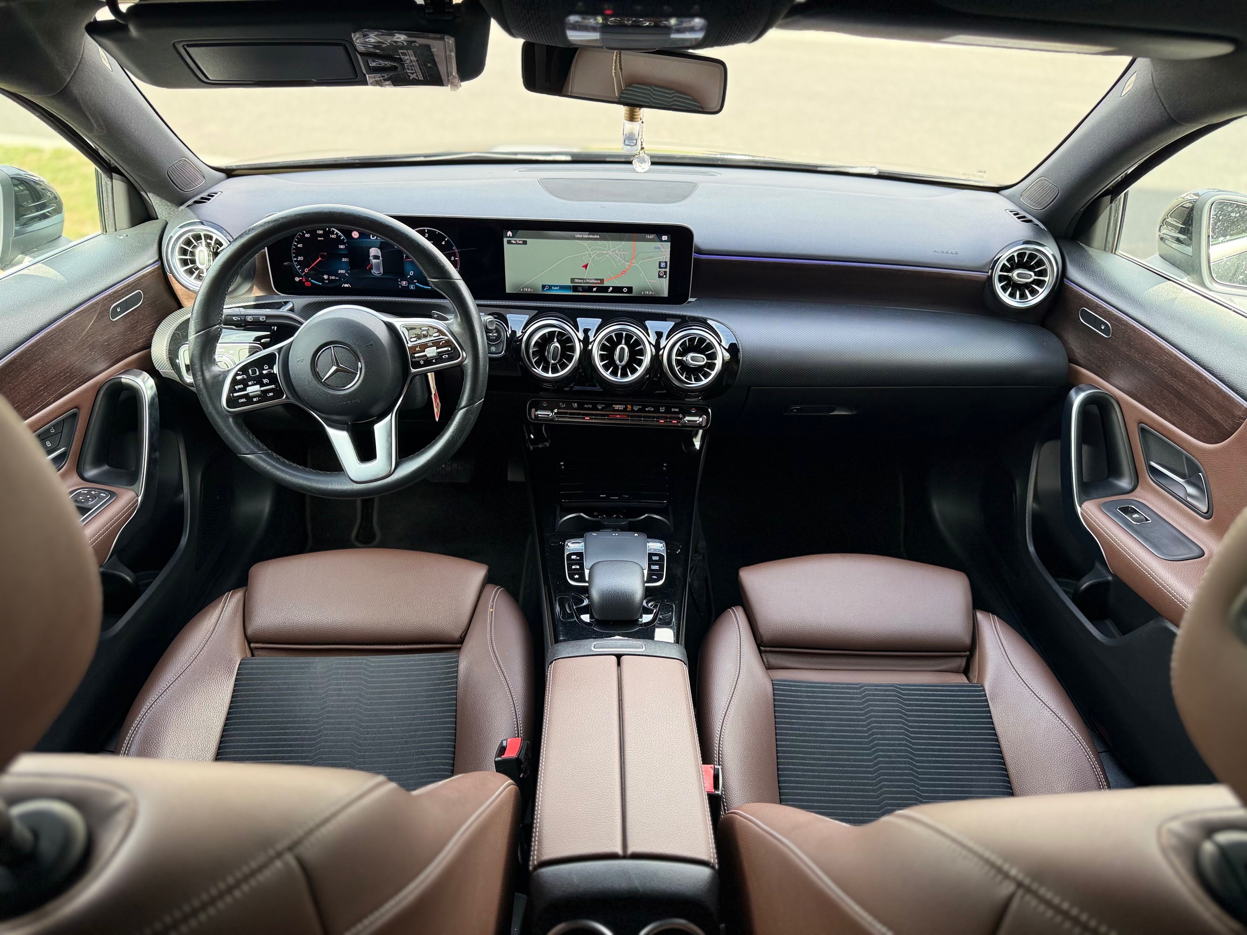 Mercedes-Benz Třídy A, 180D - fotka 2