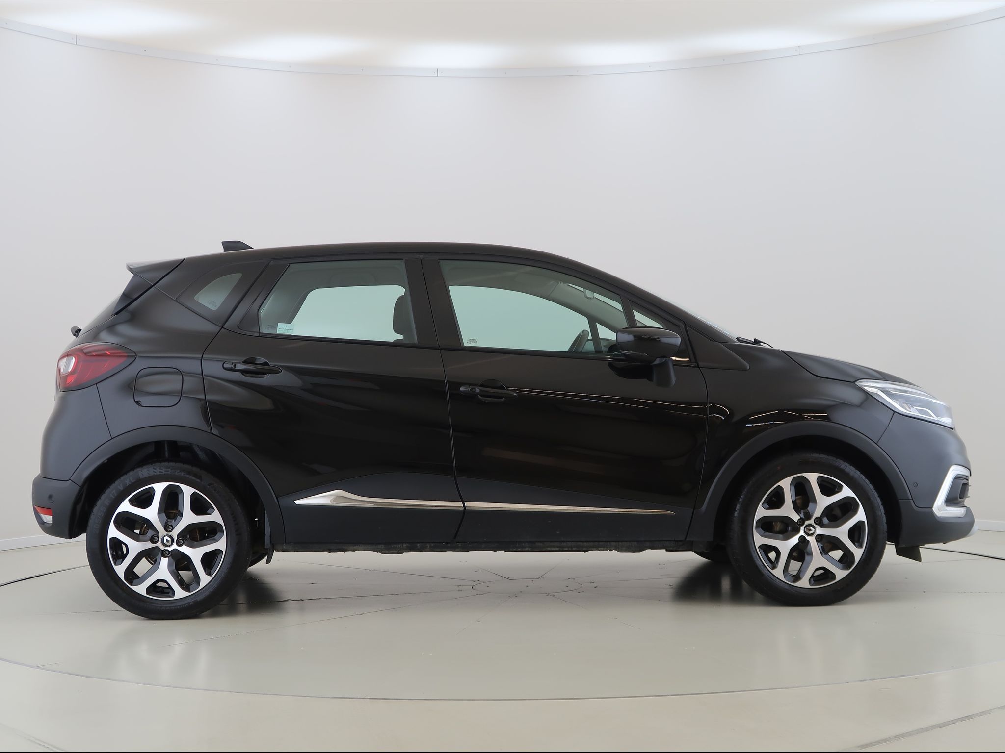 Renault Captur, 1.3Tce,110KW,Automat,CZ - fotka 4