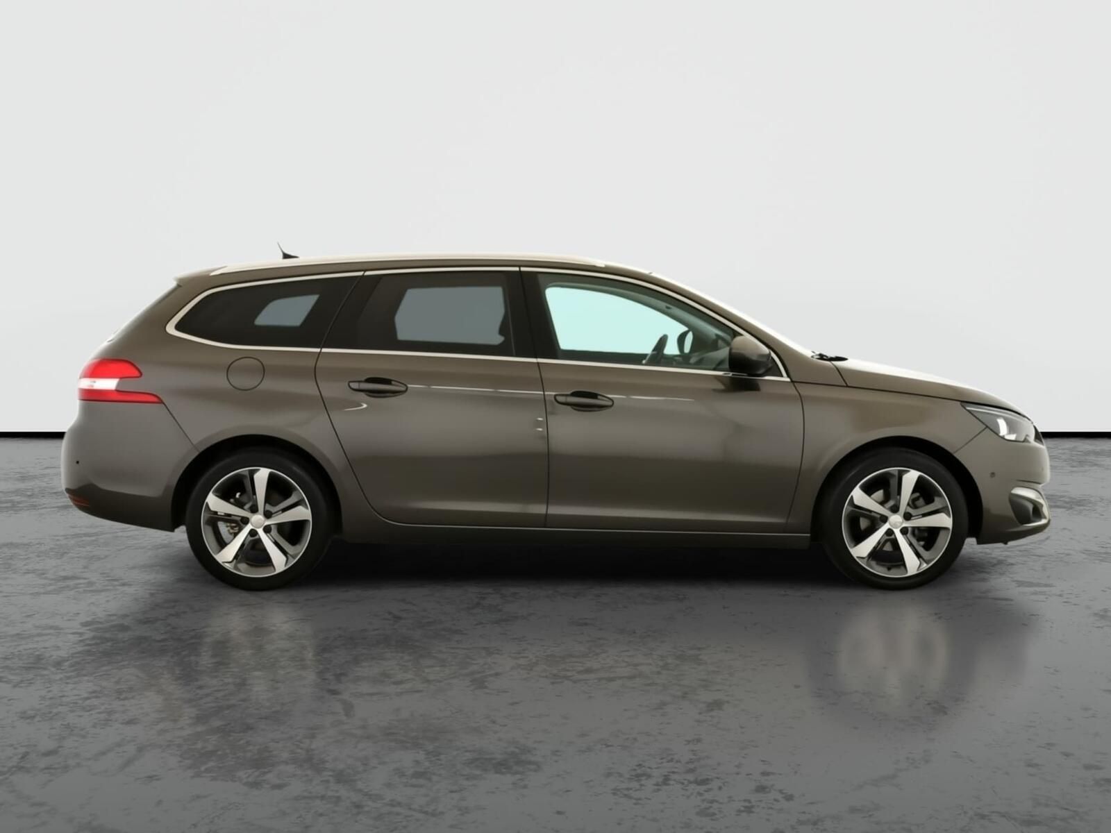 Peugeot 308, 1.2 e-THP, Serv.kniha, Navi - fotka 6