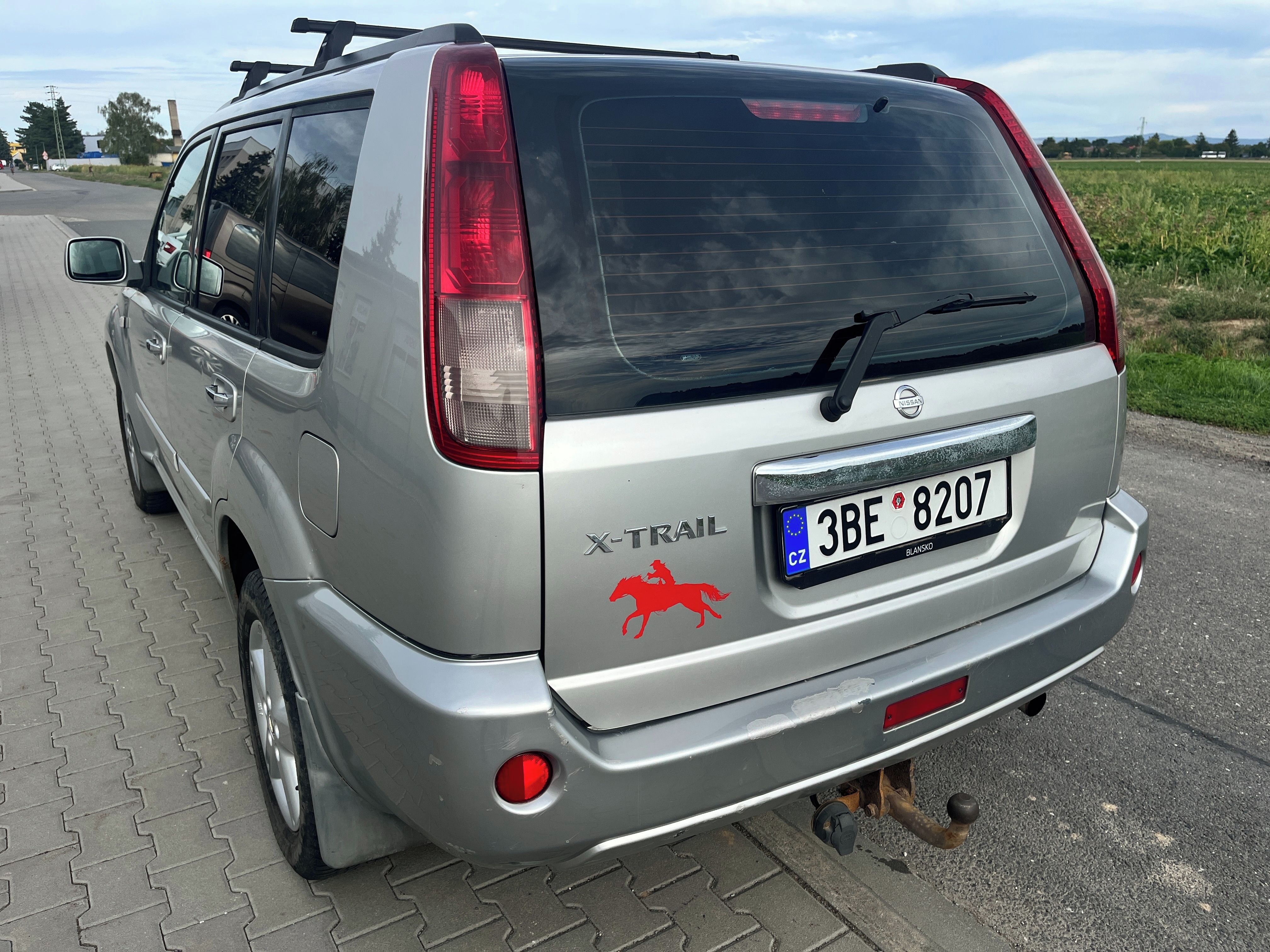 Nissan X-Trail, 2.2 dci 100kW - fotka 4