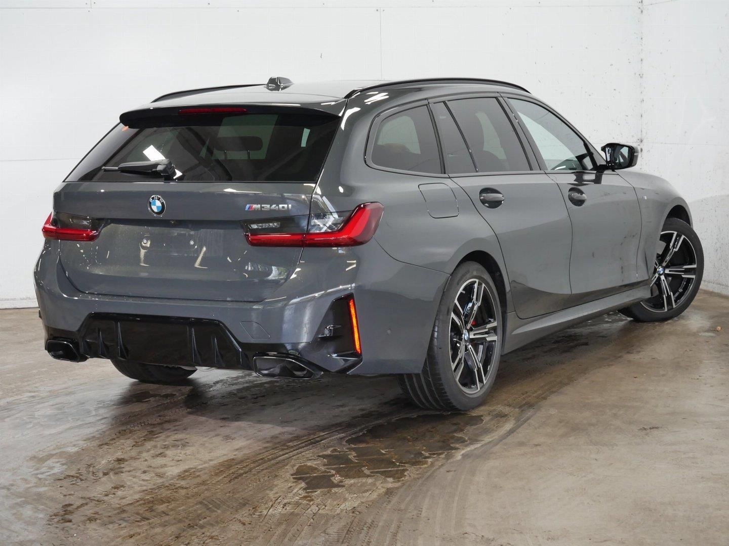 BMW Řada 3, M340i xDrive Touring M PRO - fotka 4