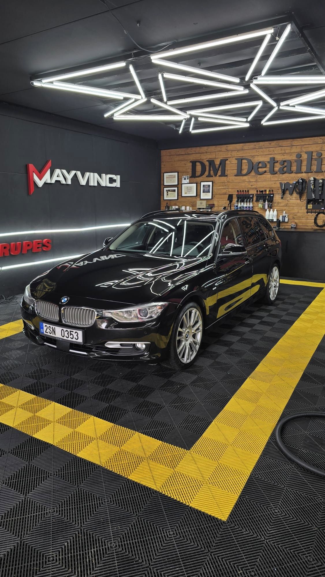 BMW Řada 3, BMW F31 335i - fotka 4