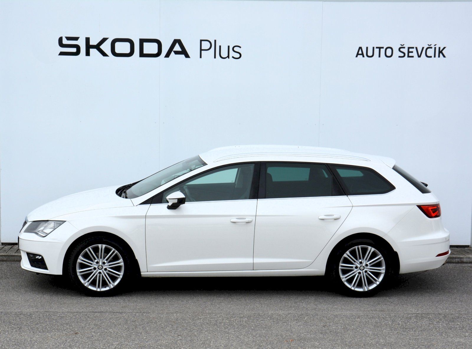 Seat Leon, 1.4 TSI 92 kW Xcellence ST 3. - fotka 3