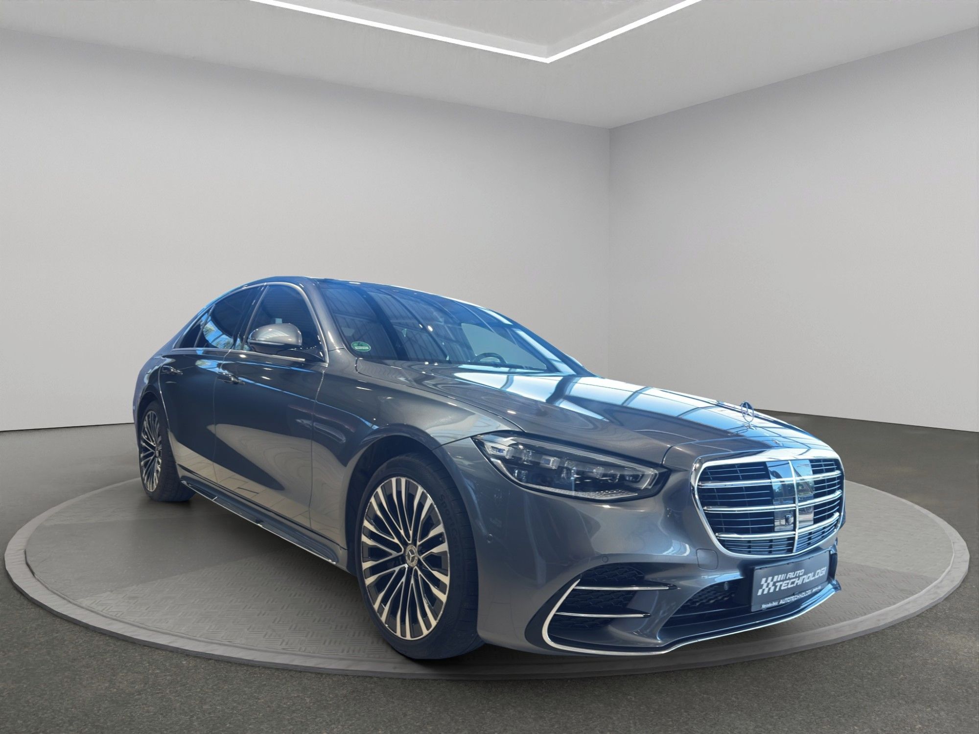 Mercedes-Benz Třídy S - fotka 3