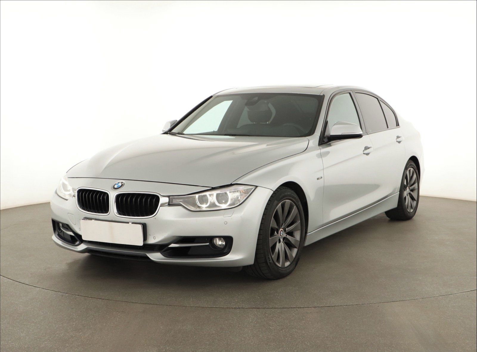 BMW Řada 3, 330 d, Automat, Kůže, Navi - fotka 2