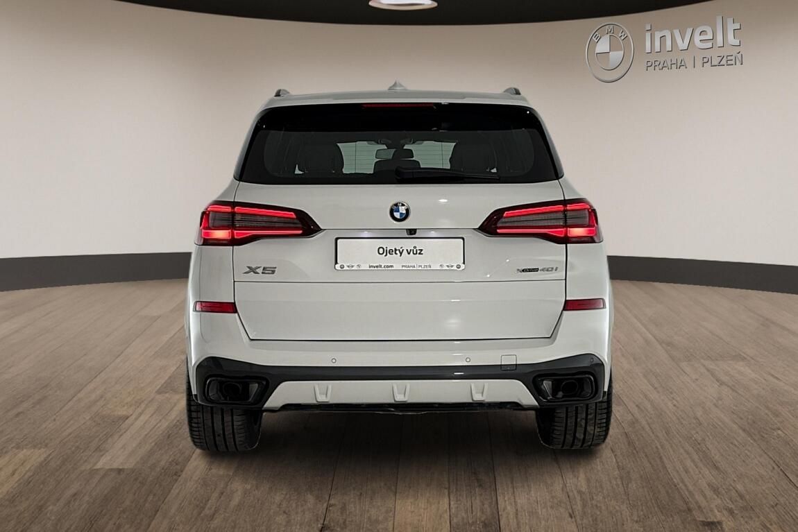 BMW X5, xDrive40i - fotka 4