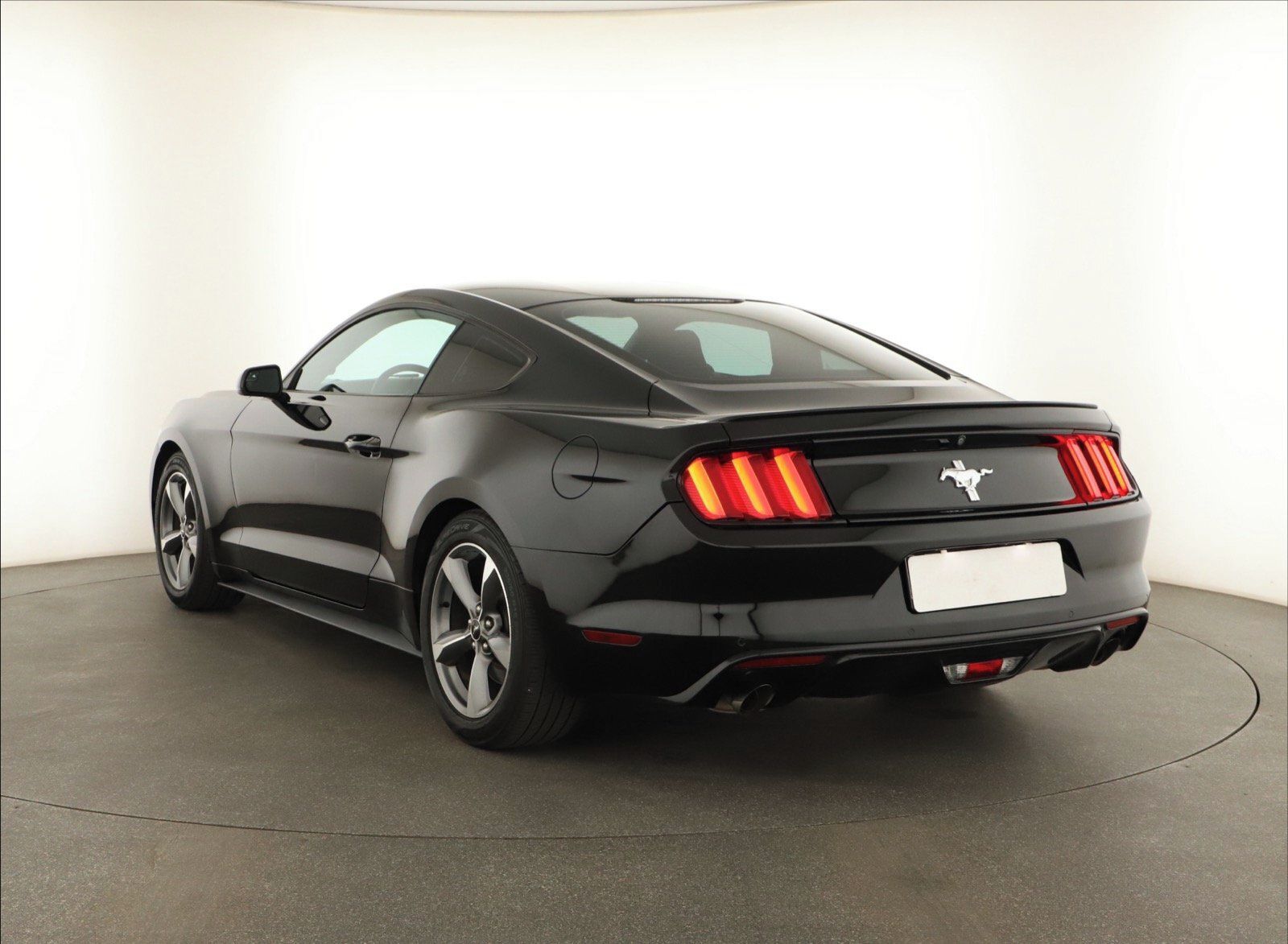 Ford Mustang, 3.7 V6, Automat, Bi-Xenony - fotka 4
