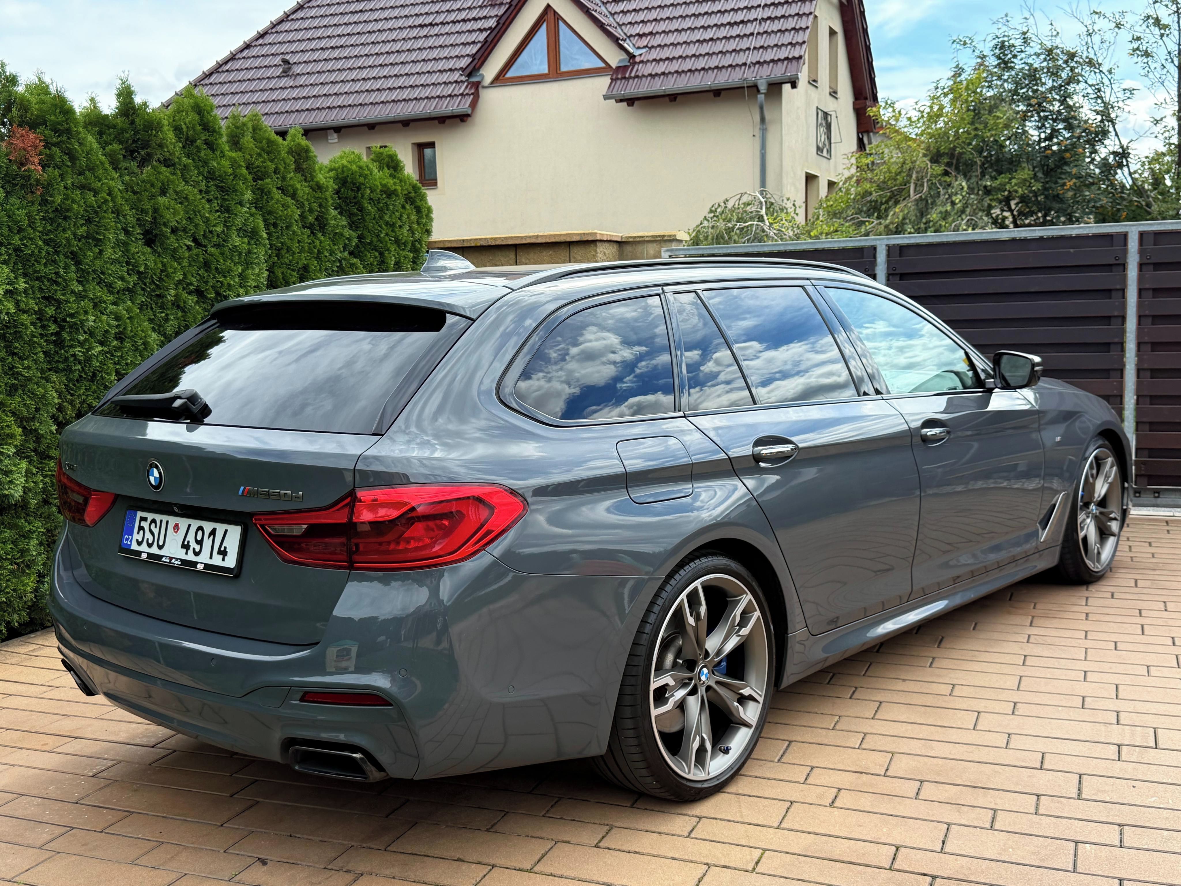 BMW Řada 5, M550d xDrive 294kW INDIVIDUAL* - fotka 6