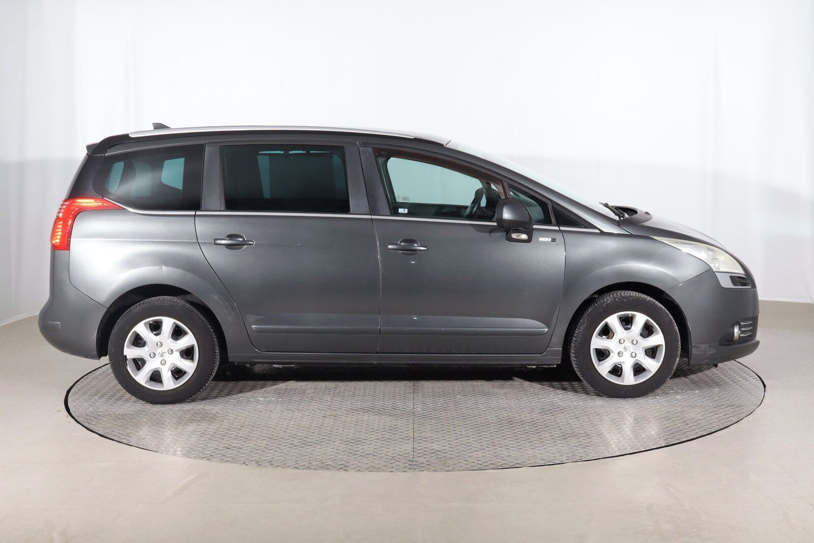Peugeot 5008, 1.6 HDi, Serv.kniha - fotka 6