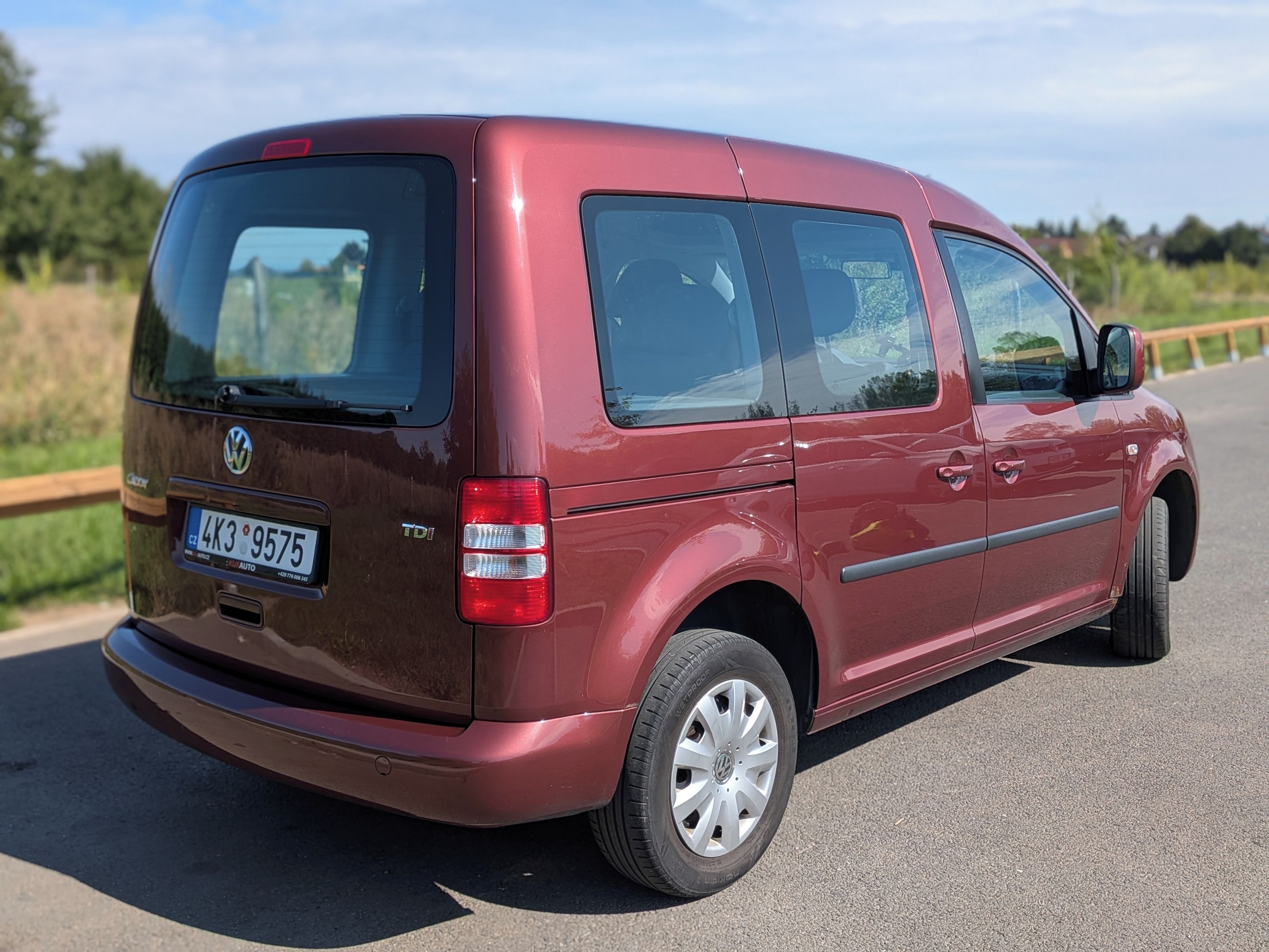 Volkswagen Caddy, 1.6 TDI 75kW Roncalli - fotka 2