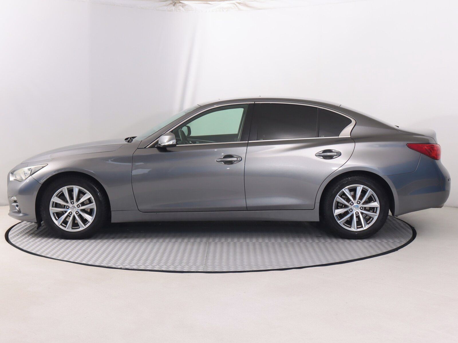 Infiniti Q50, 2.2 d, Automat - fotka 3