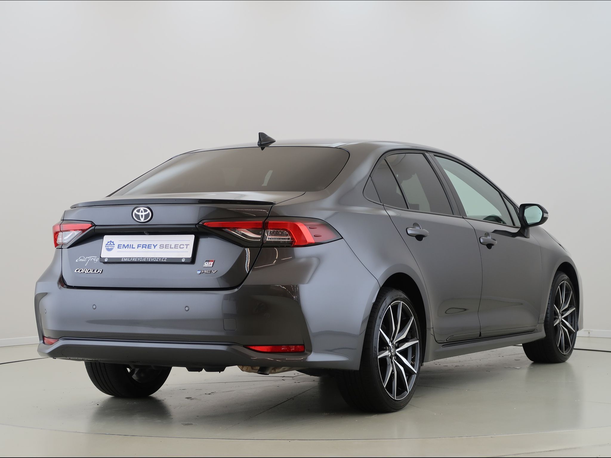 Toyota Corolla, 1.8Hybrid,1Maj,CZ,GR-Sport - fotka 5