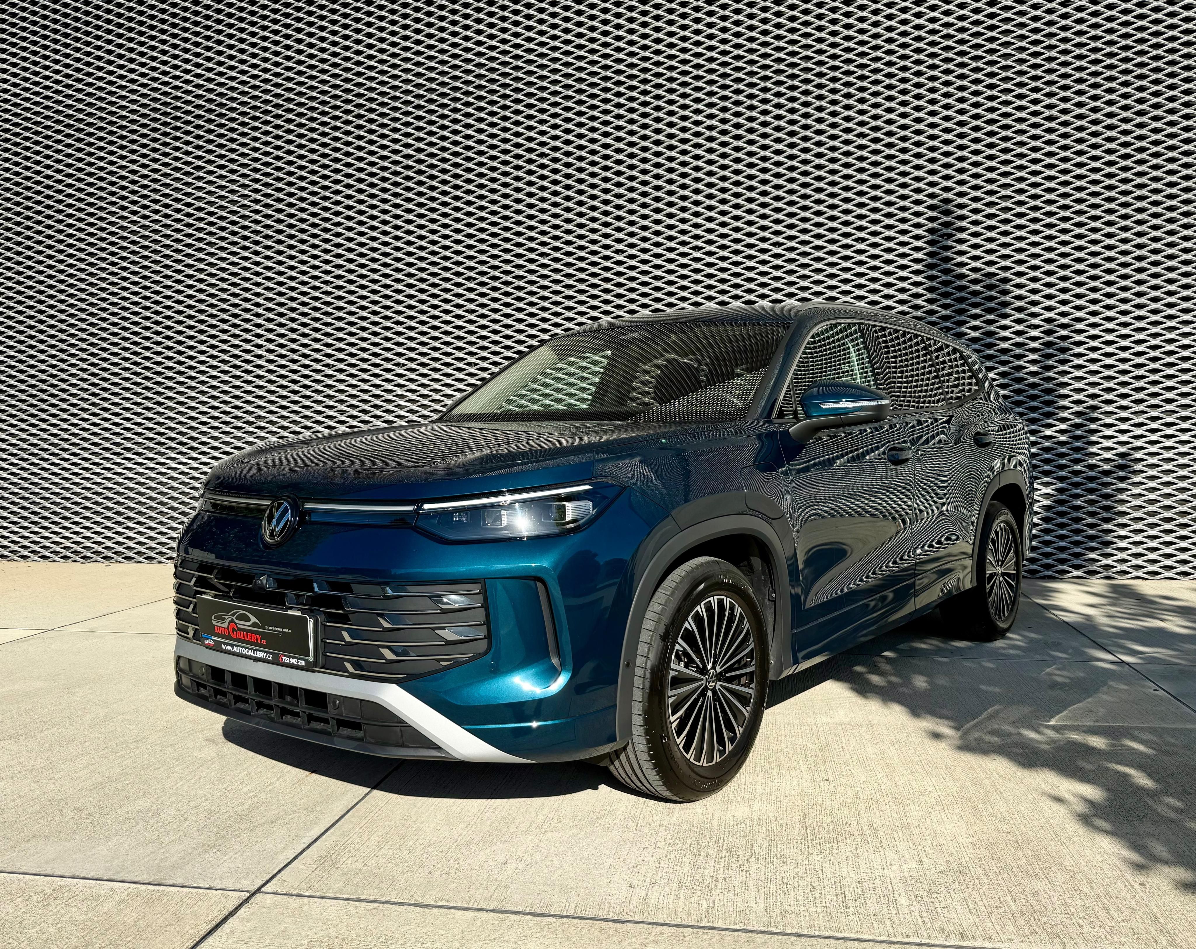 Volkswagen Tayron, Elegance 1.5 TSI Hybrid 200 kW - fotka 2