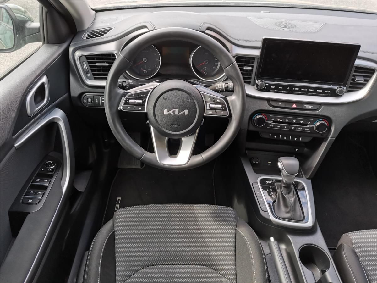 Kia Cee´d, 1,5 T-GDI 118kW Top DCT - fotka 6