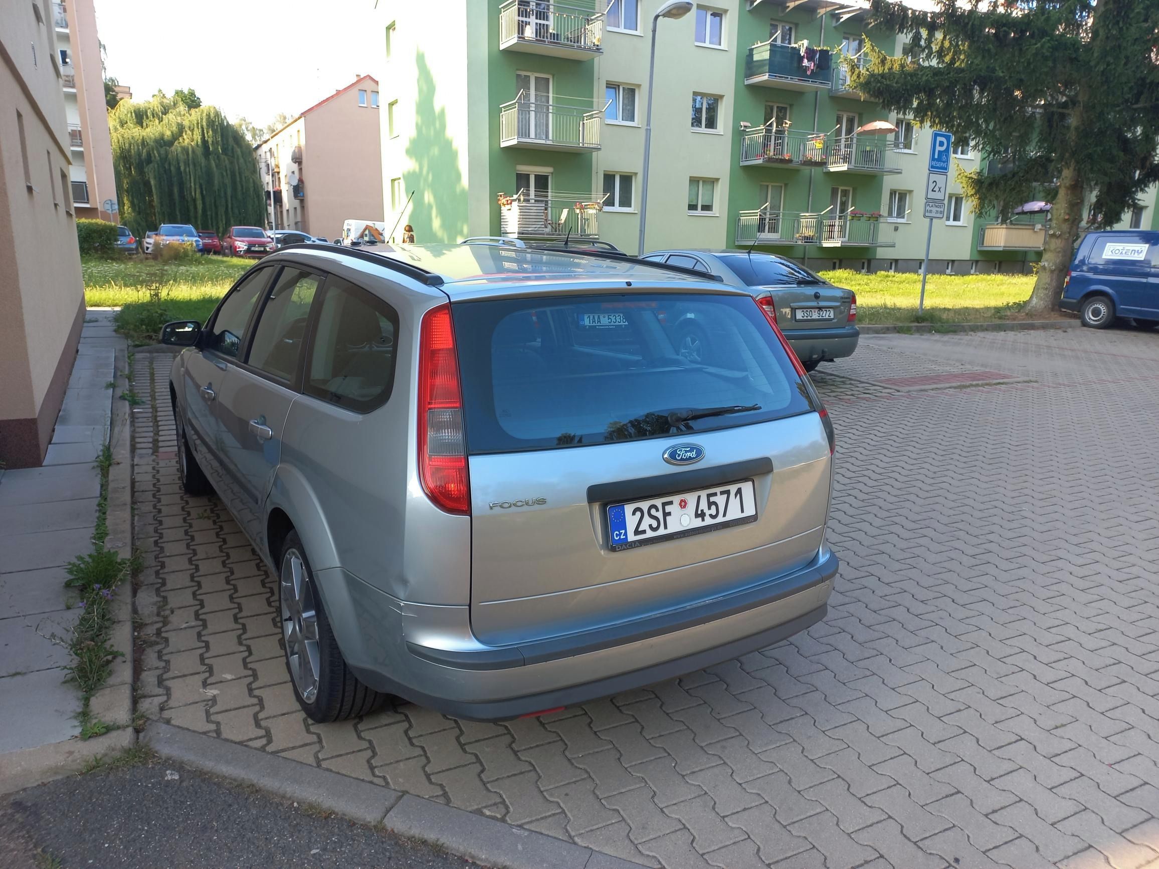 Ford Focus, Funkční, spolehlivý, - fotka 4