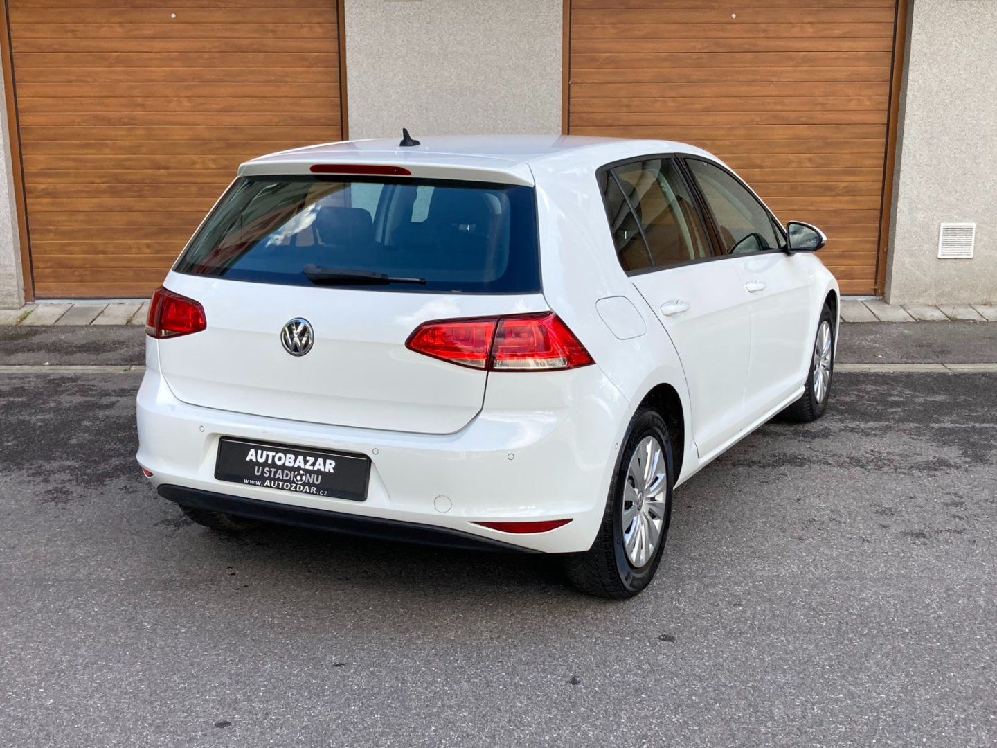 Volkswagen Golf, 1,2 TSI navigace, senzory - fotka 3