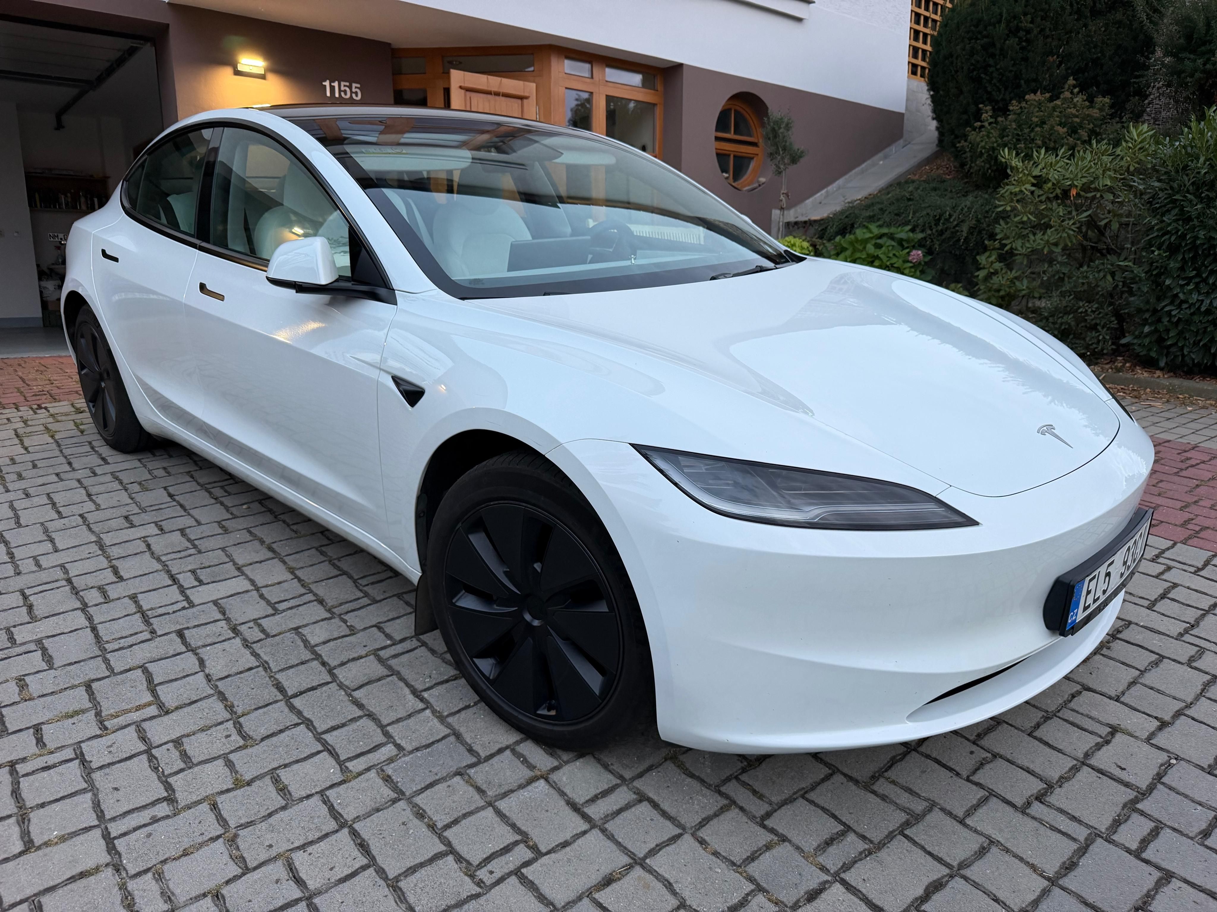 Tesla Model 3, ČR, 1.majitel - fotka 2