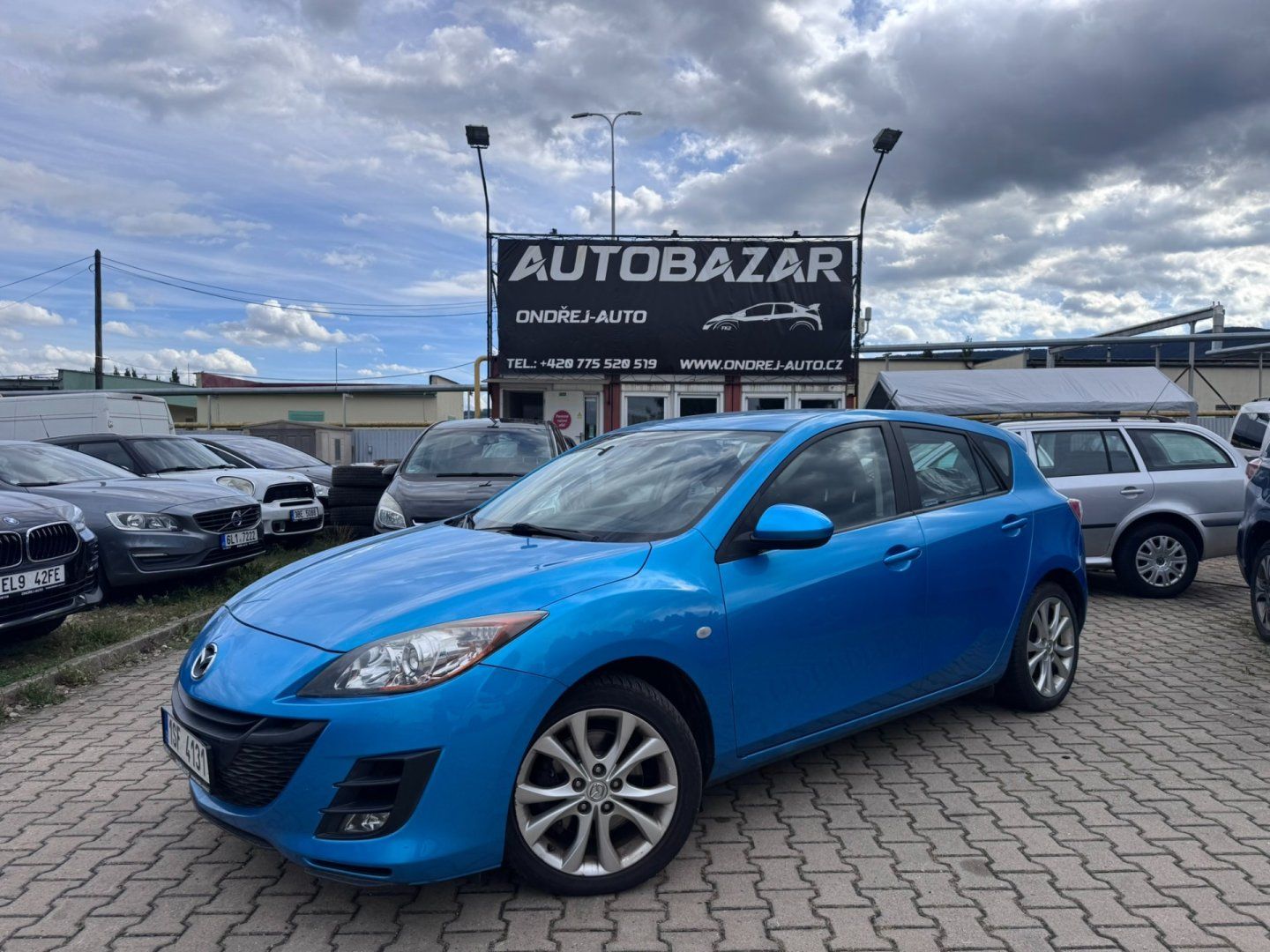 Mazda 3, AUTOMAT 2,0i 110KW 2X PNEU STK