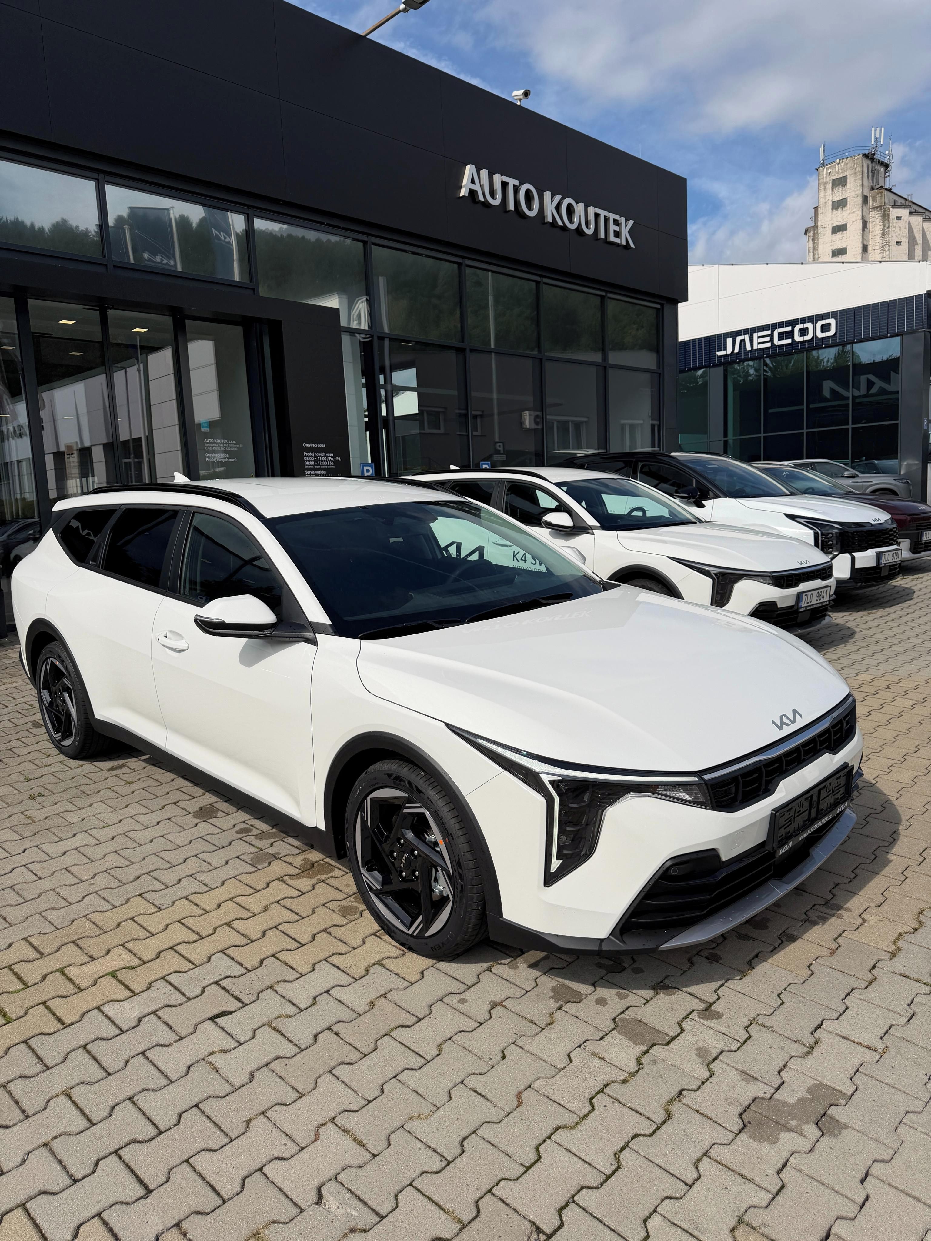Kia K4, 1.0 T-GDi 6MT EXCLUSIVE - fotka 3