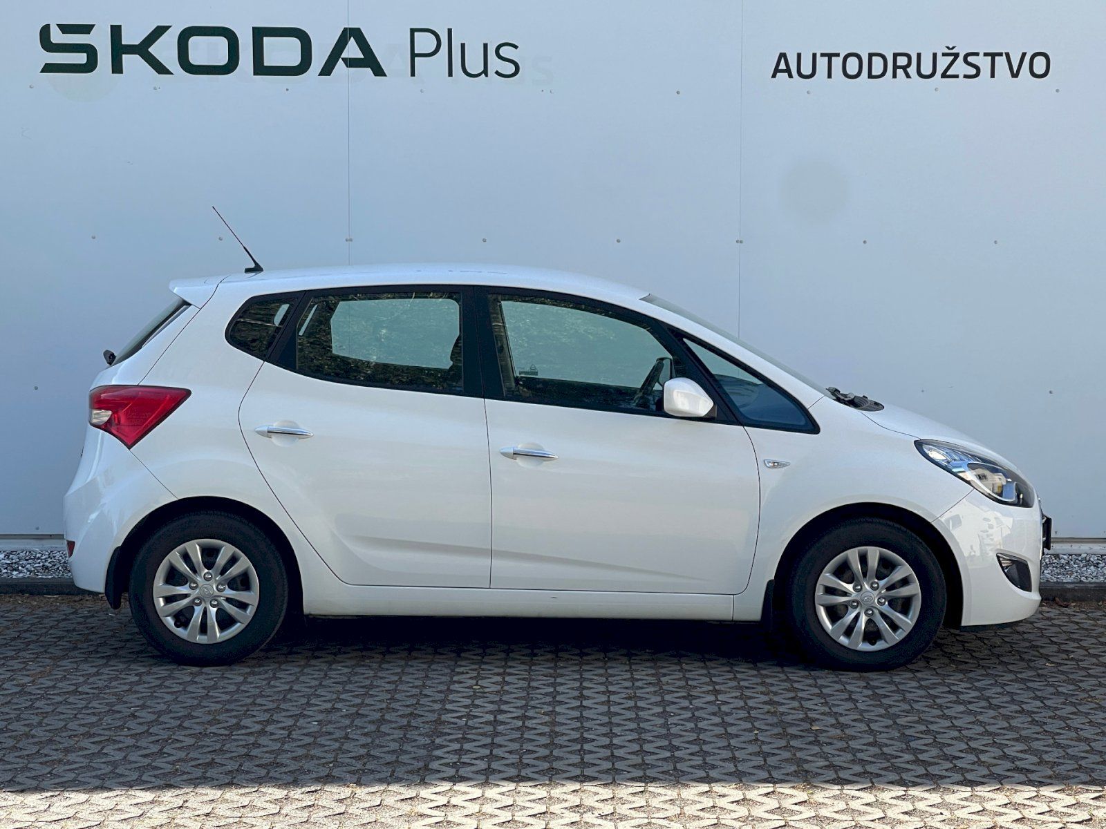 Hyundai ix20, 1.4 CVVT / 66 kW - fotka 3