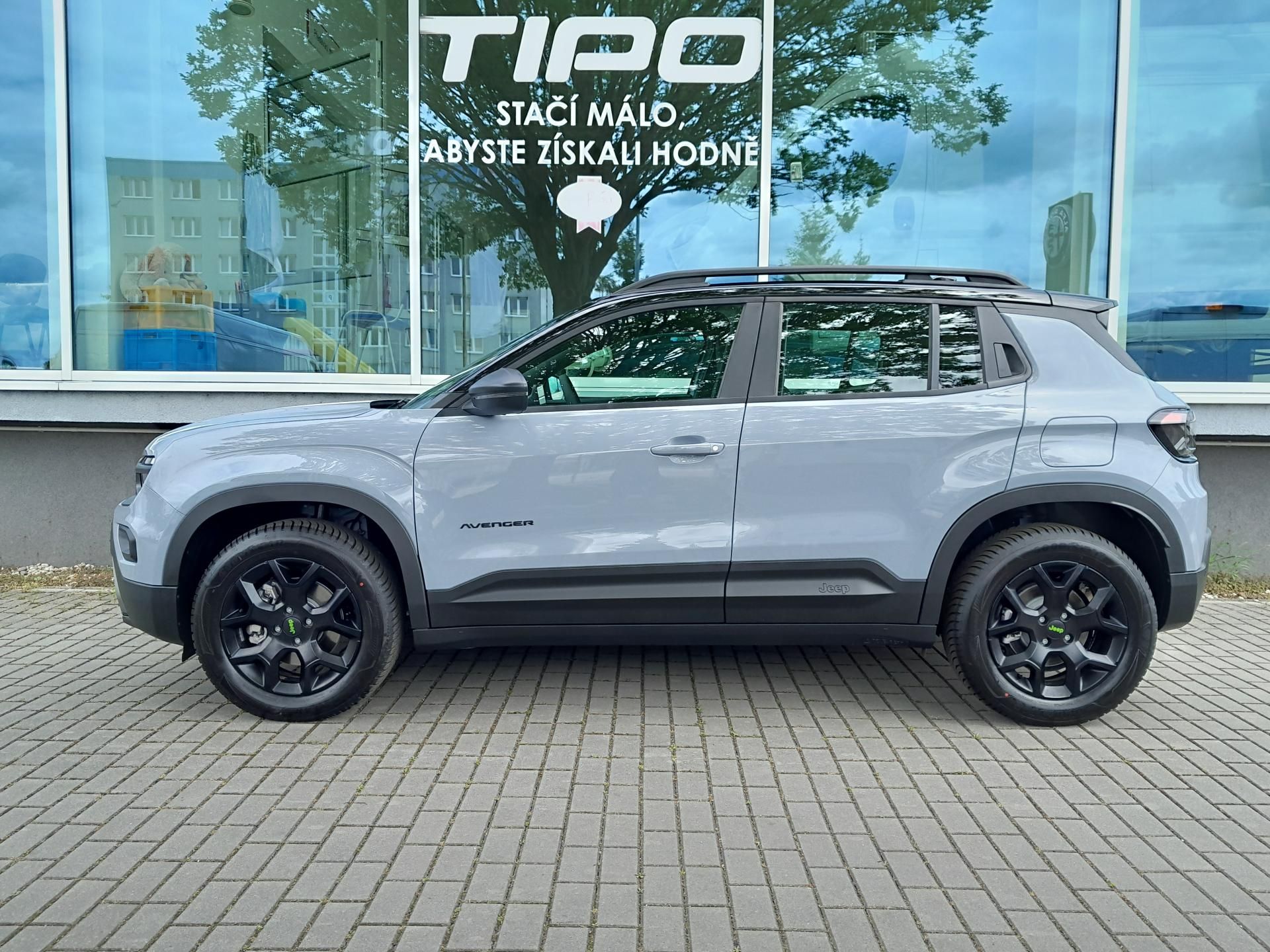 Jeep Avenger, 4x4 145 PS  Upland automat - fotka 6