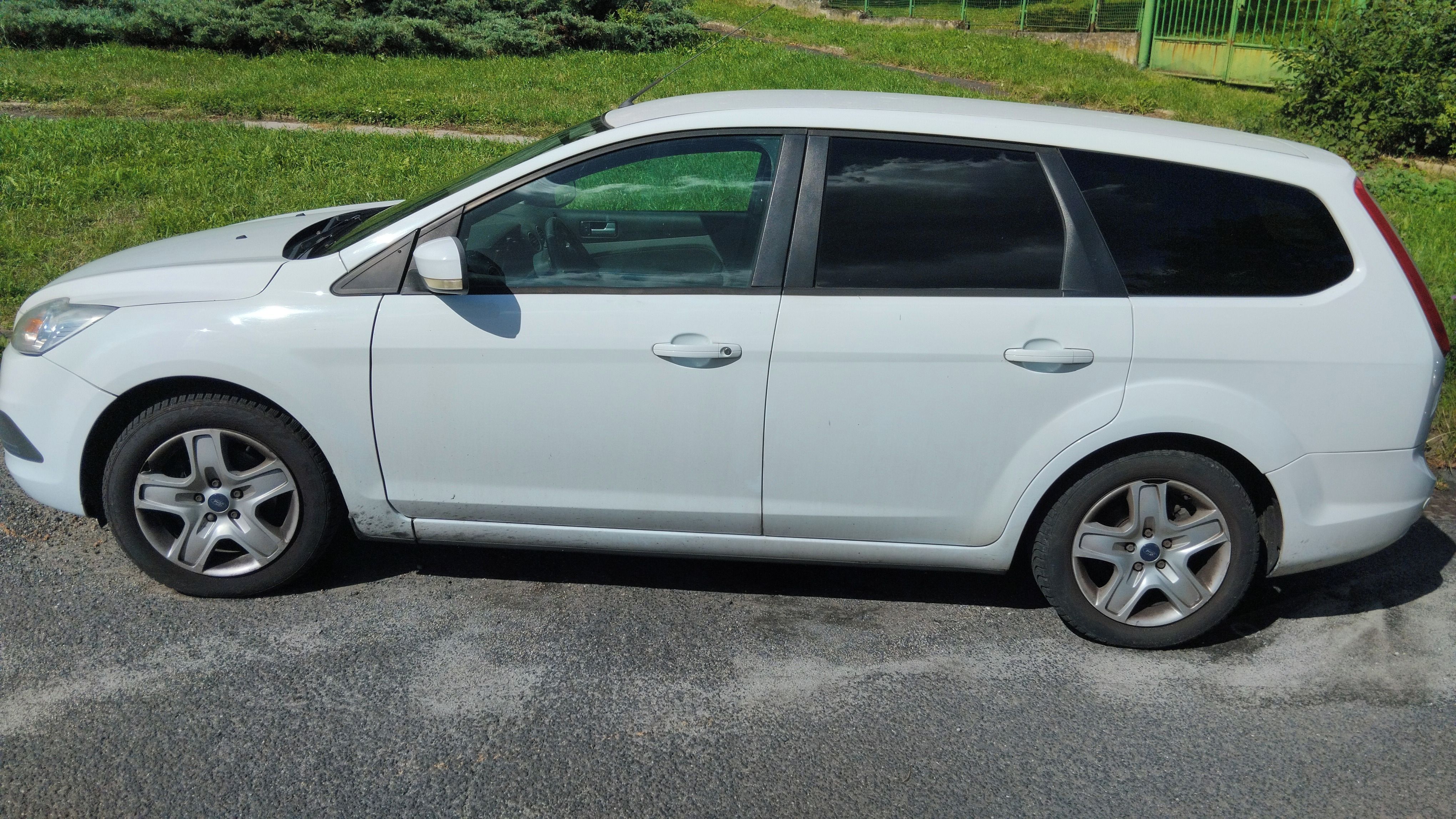 Ford Focus, Ford Focus Combi STK do 1/2028 - fotka 3