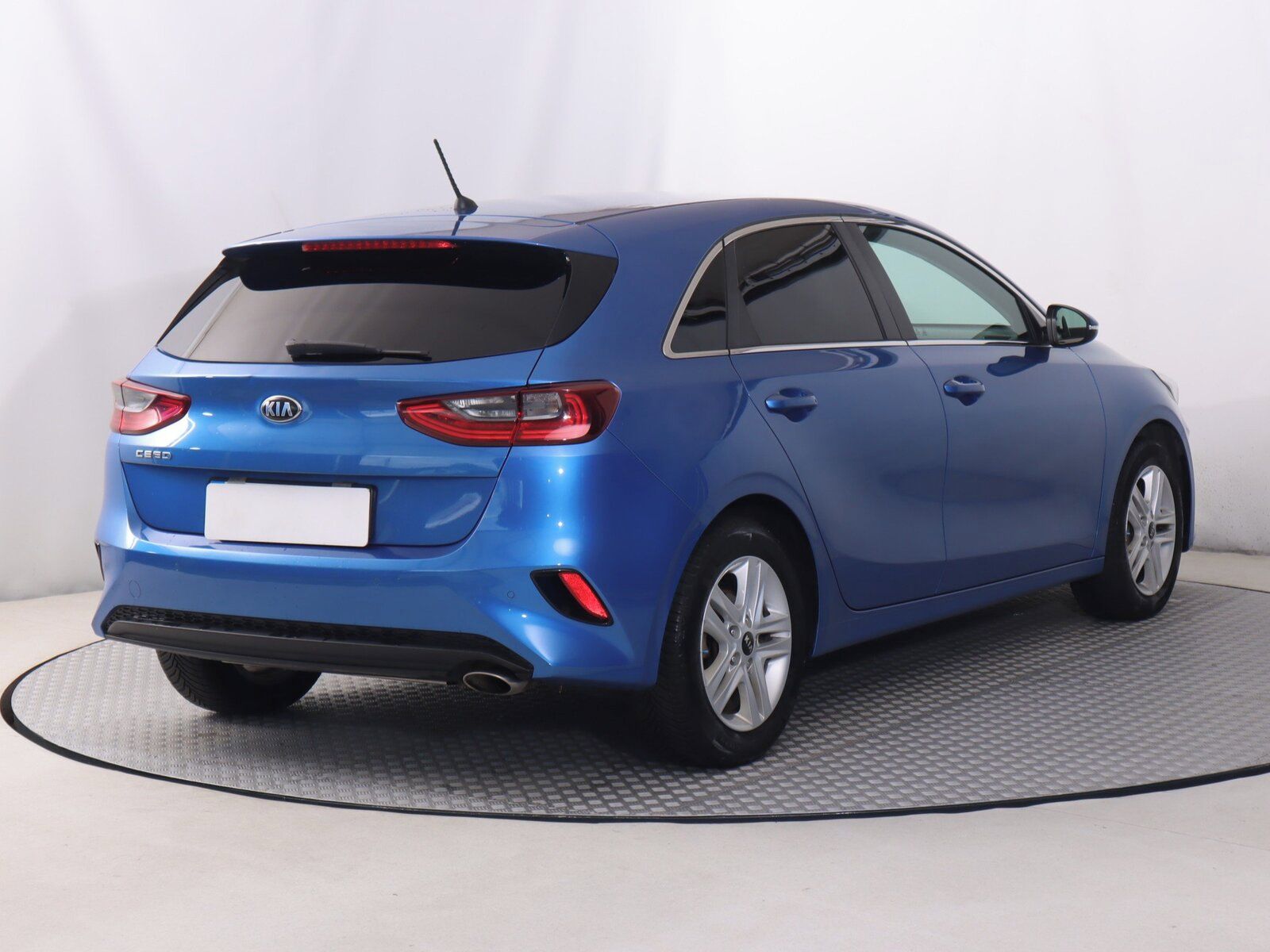 Kia Cee´d, 1.4 T-GDI, Serv.kniha - fotka 5