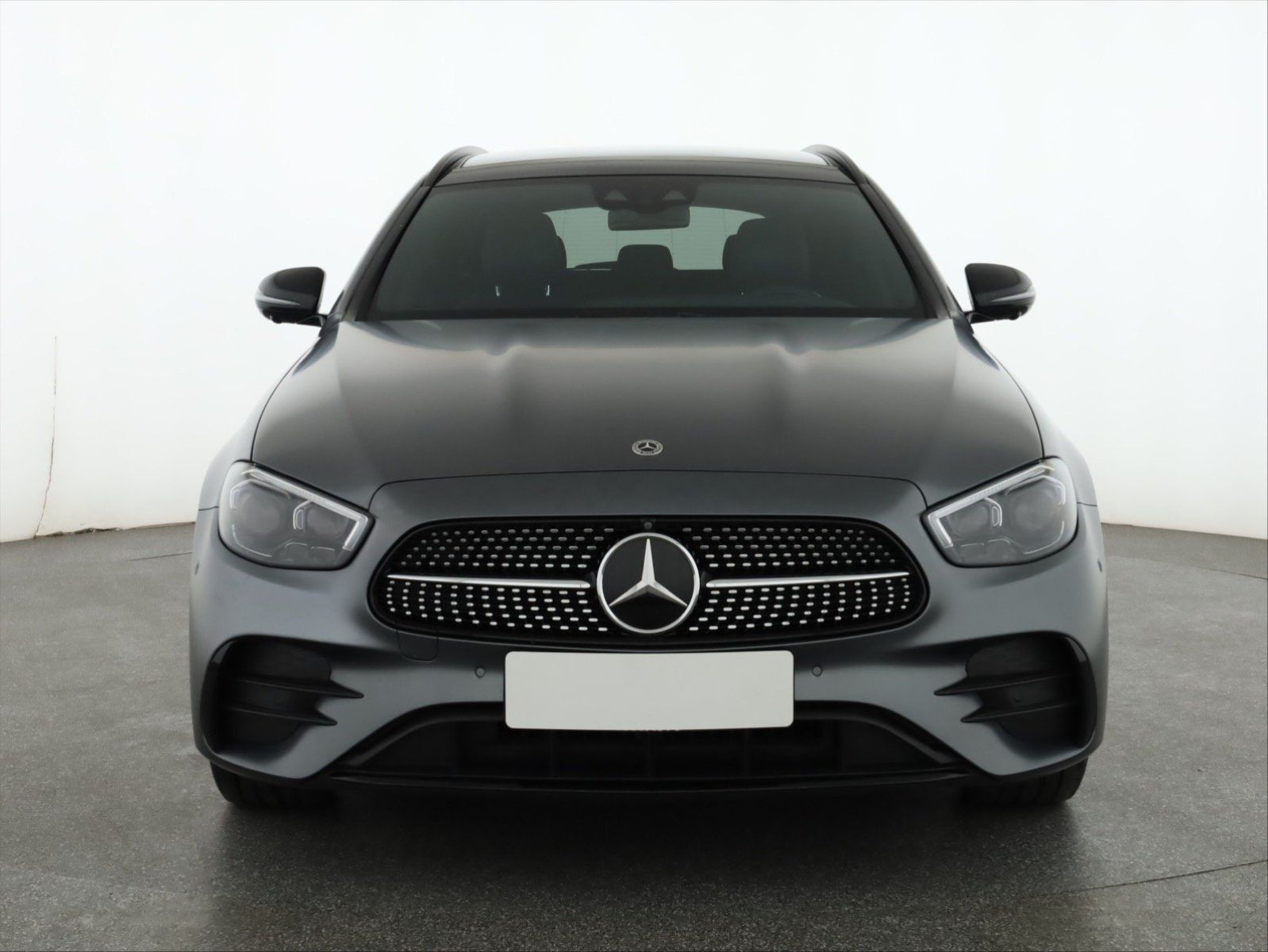 Mercedes-Benz Třídy E, 300 de 4MATIC, AMG Paket, 4X4 - fotka 2