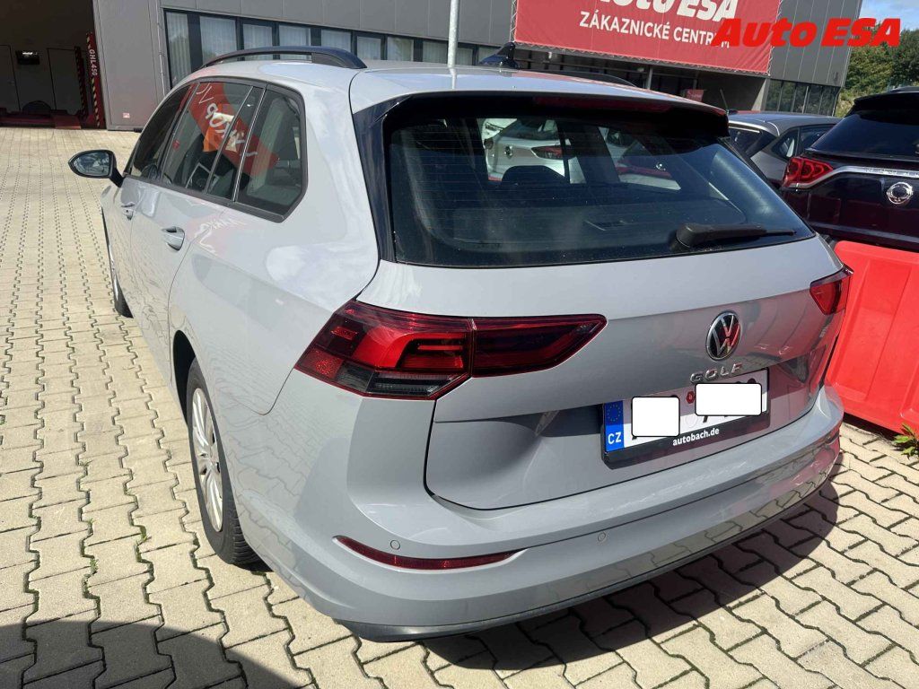 Volkswagen Golf, 1.0TSi,1.maj - fotka 2