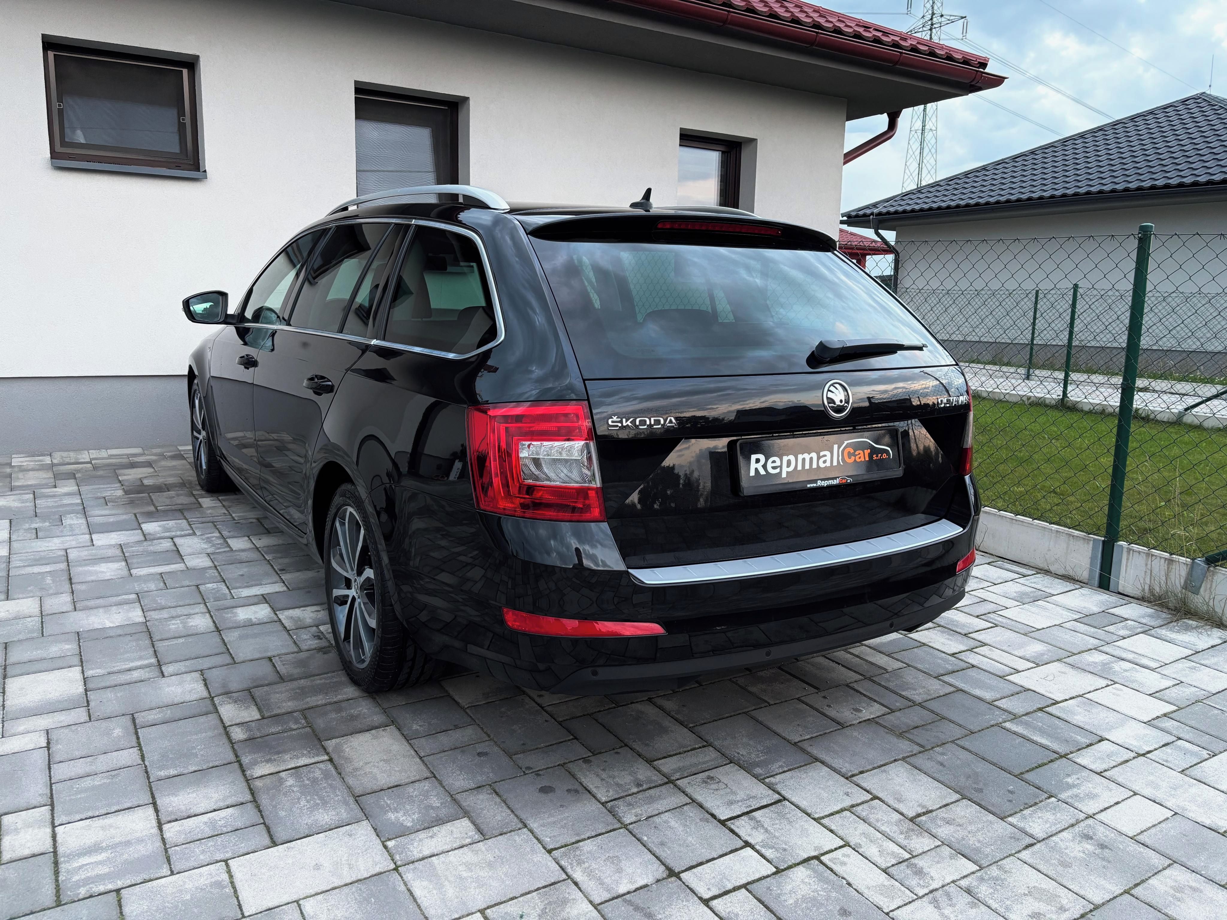 Škoda Octavia, 1.4TSi 110kW DSG, Edition - fotka 4
