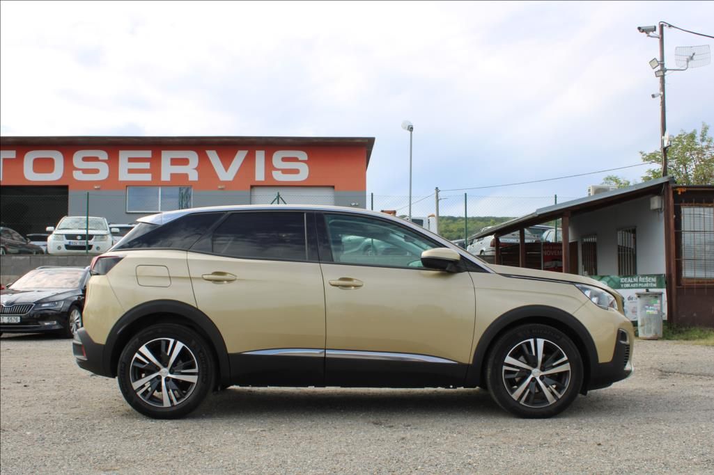Peugeot 3008, 1,6 HDi  1.maj., ČR, serviska - fotka 4