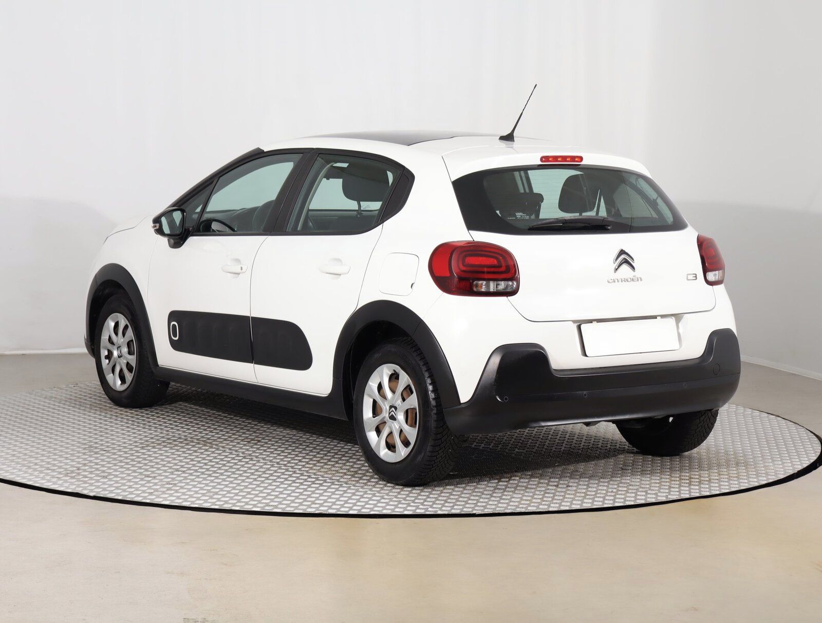 Citroën C3, 1.2 PureTech - fotka 4