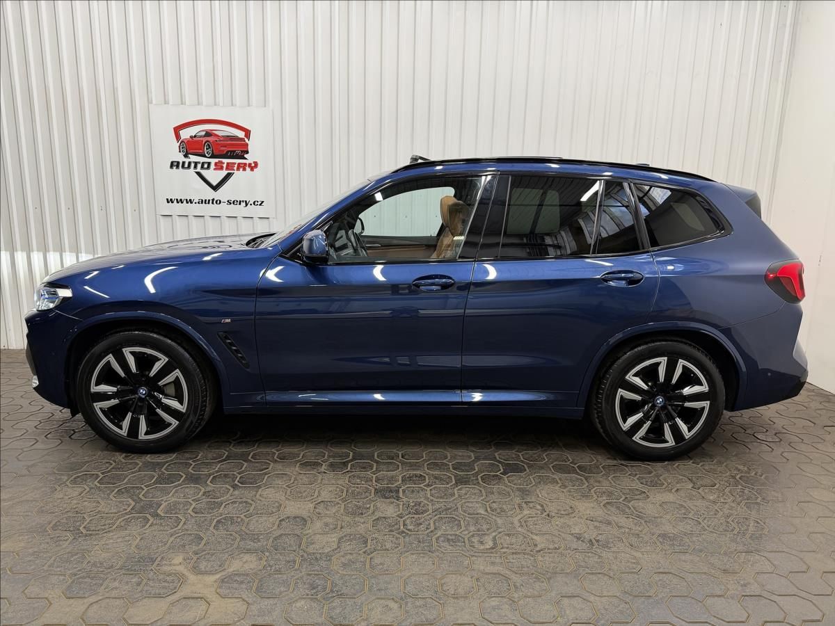 BMW iX3, M SPORT PANO LASER 2XALU 1MAJ. - fotka 4