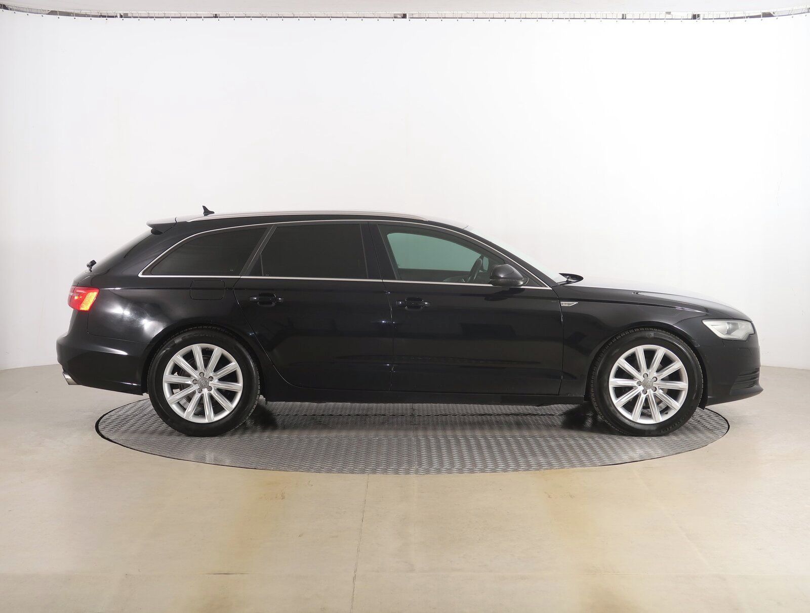 Audi A6, 3.0 TDI, 4X4, Automat - fotka 6