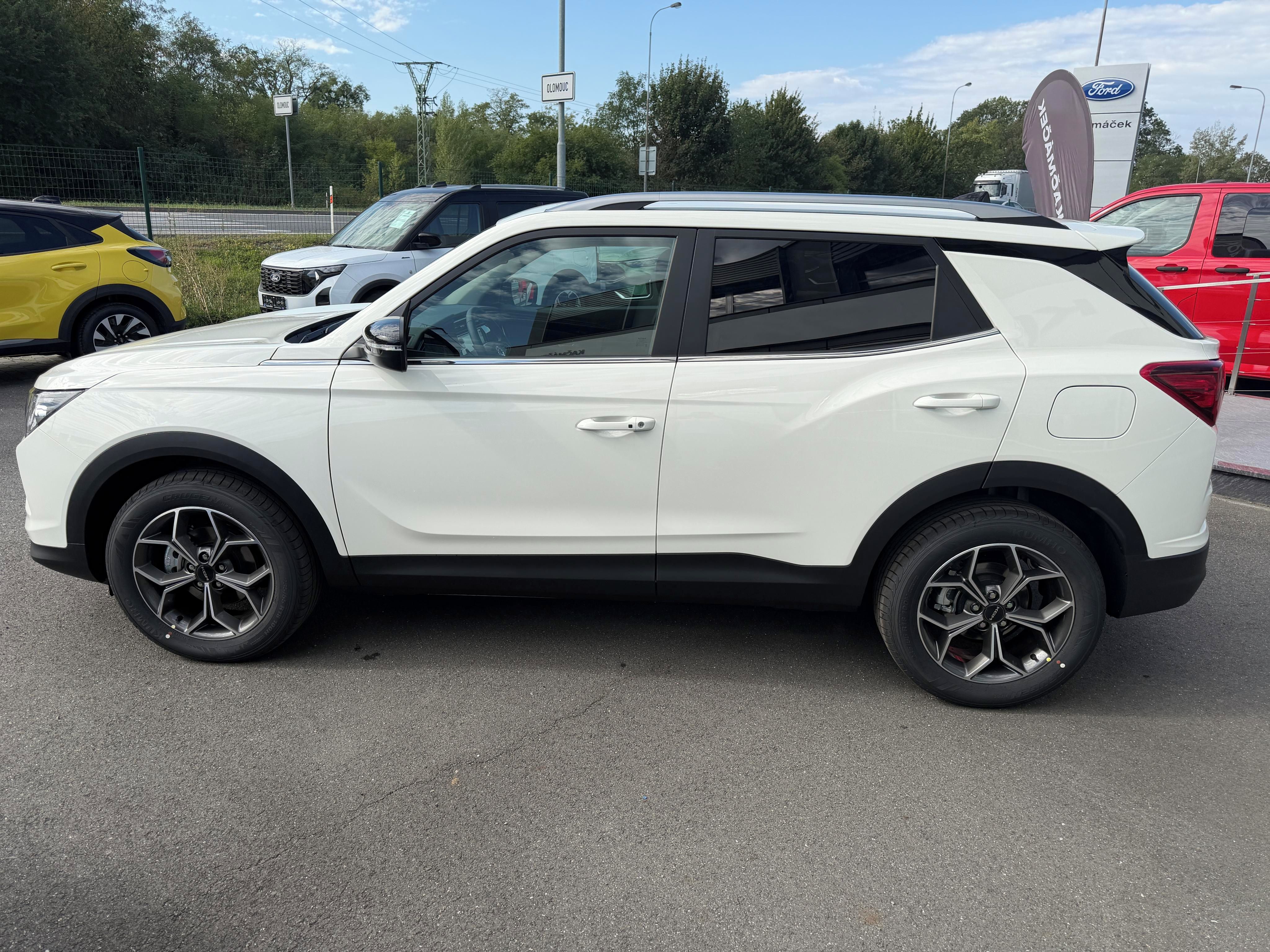 KGM Korando - fotka 6