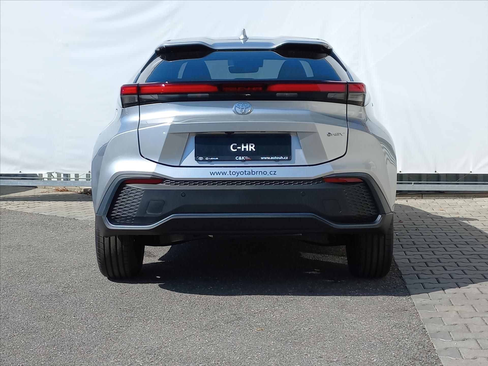 Toyota C-HR, 1,8 Hybrid e-CVT 140k  Style - fotka 6