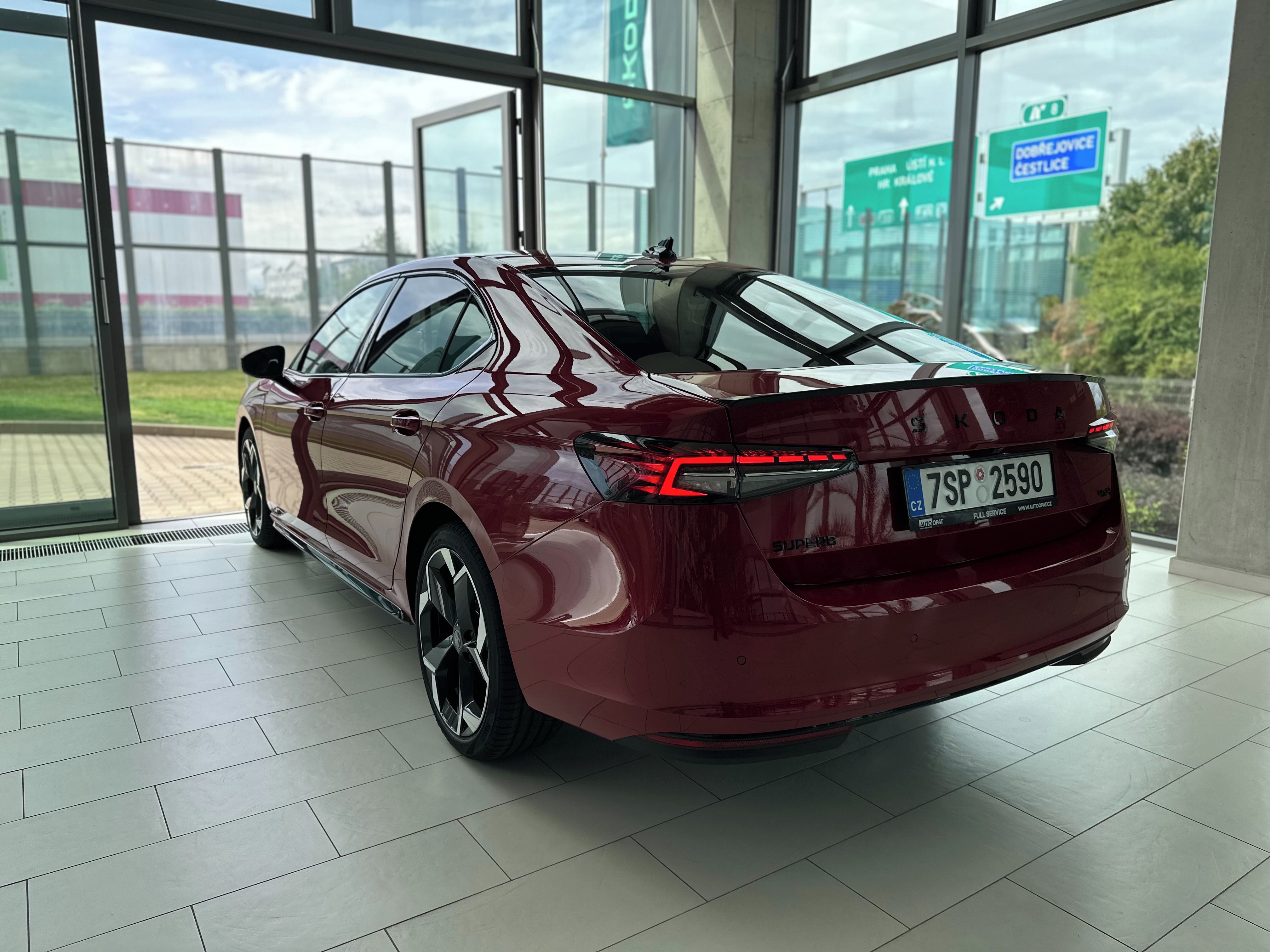 Škoda Superb, Sportline 2,0 TDI 142 kW 4x4 - fotka 5