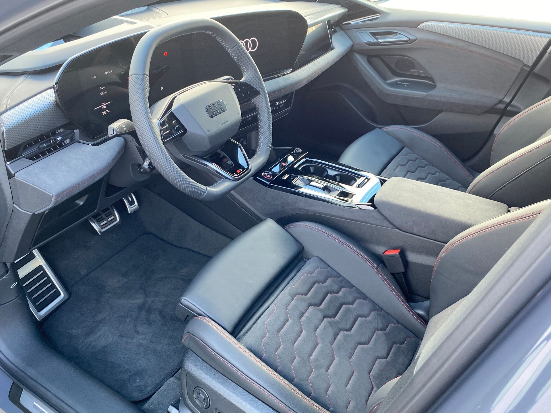 Audi A6, Avant e-tron Perfomance 270 kW - fotka 6