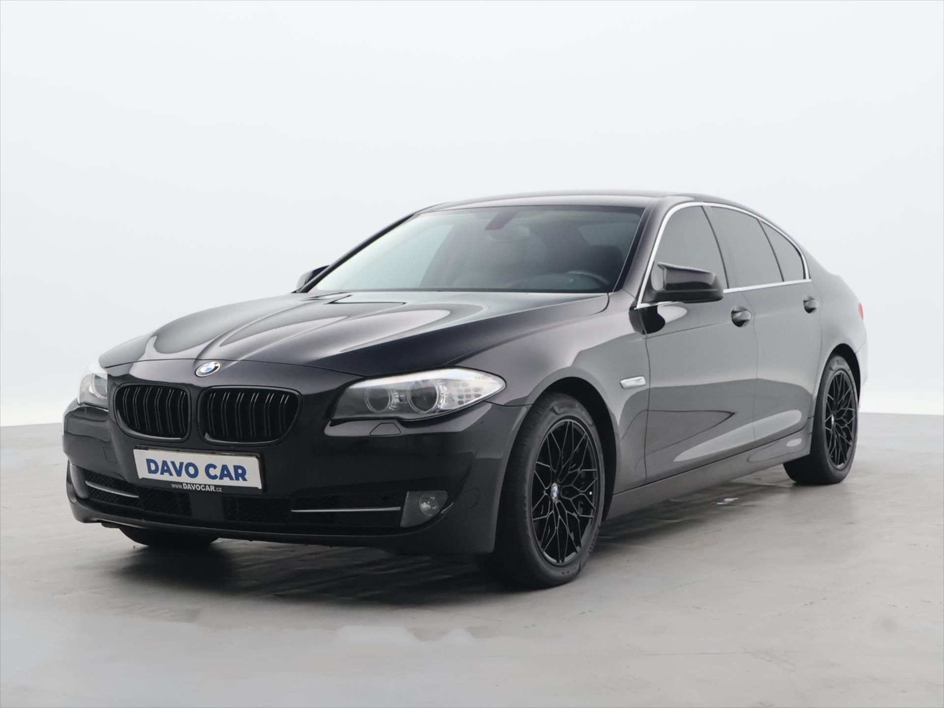 BMW Řada 5, 3,0 530d 190kW xDrive Aut. CZ - fotka 3